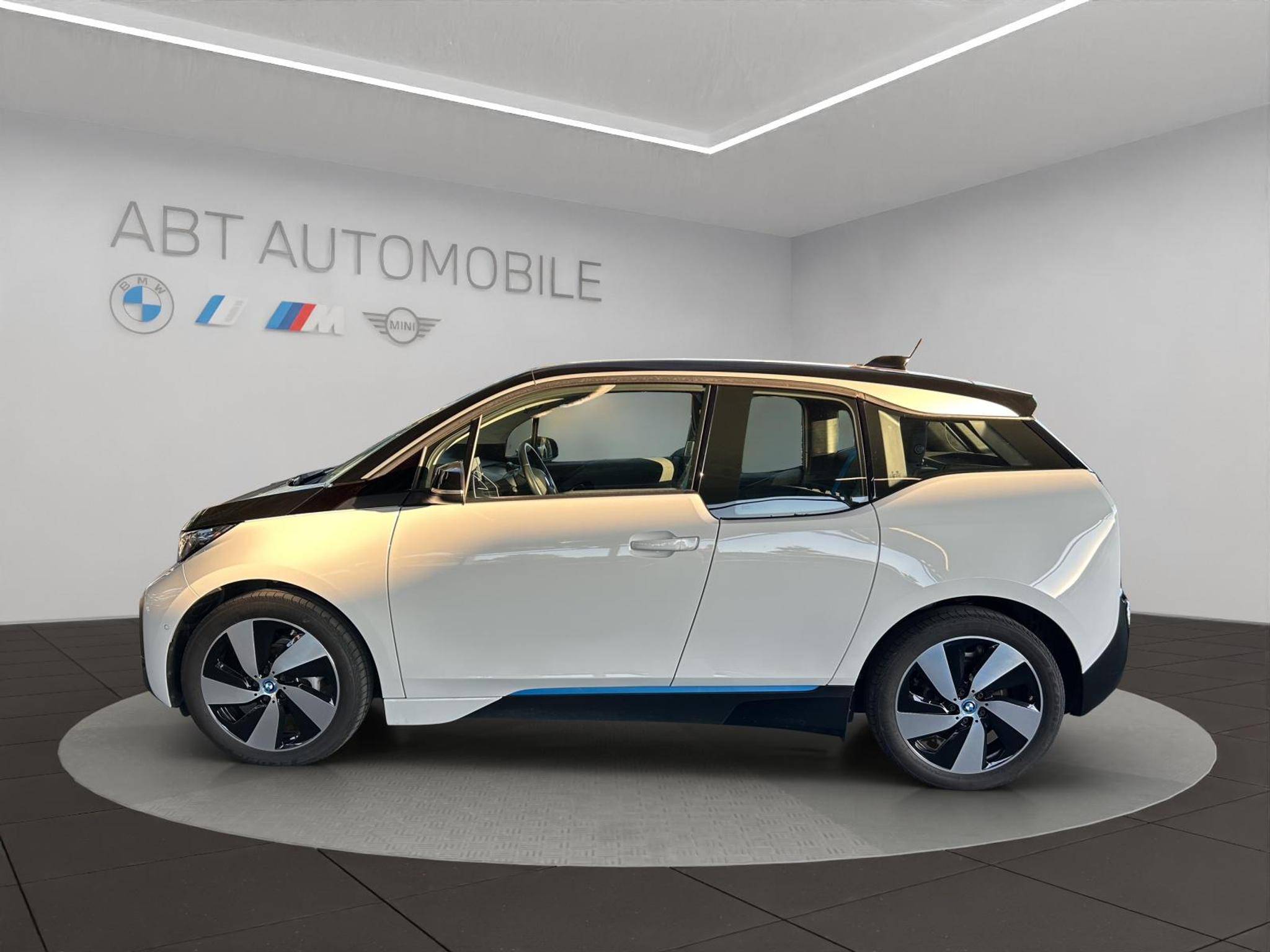 listing desktop thumbnail image 2