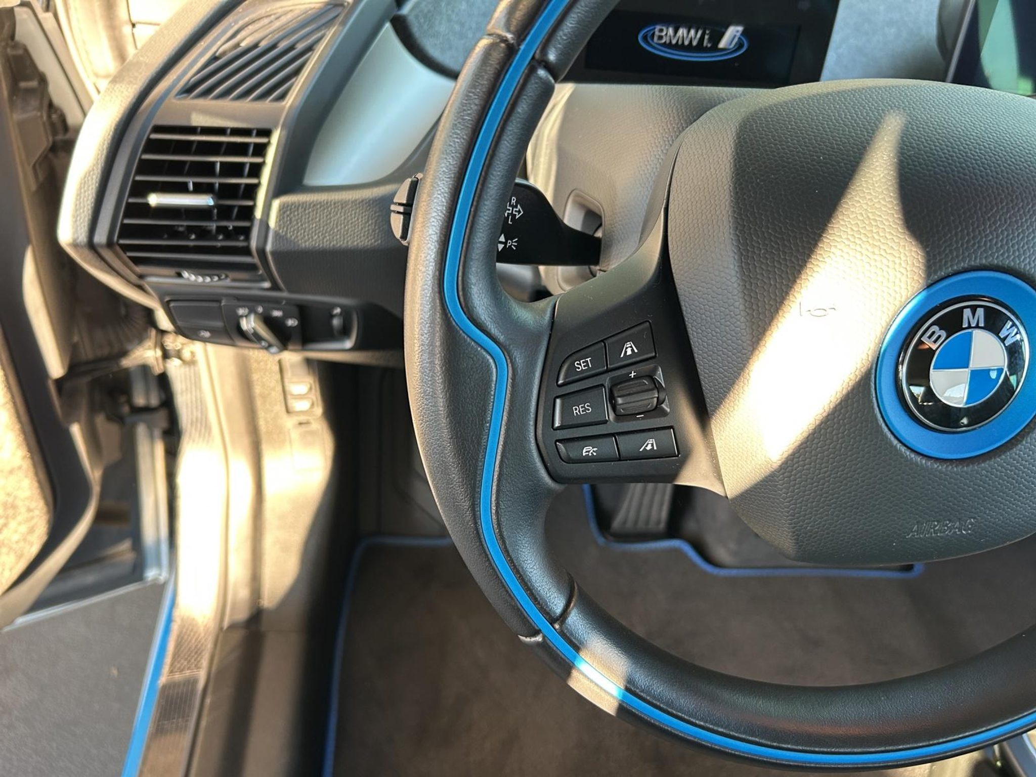 listing desktop thumbnail image 17