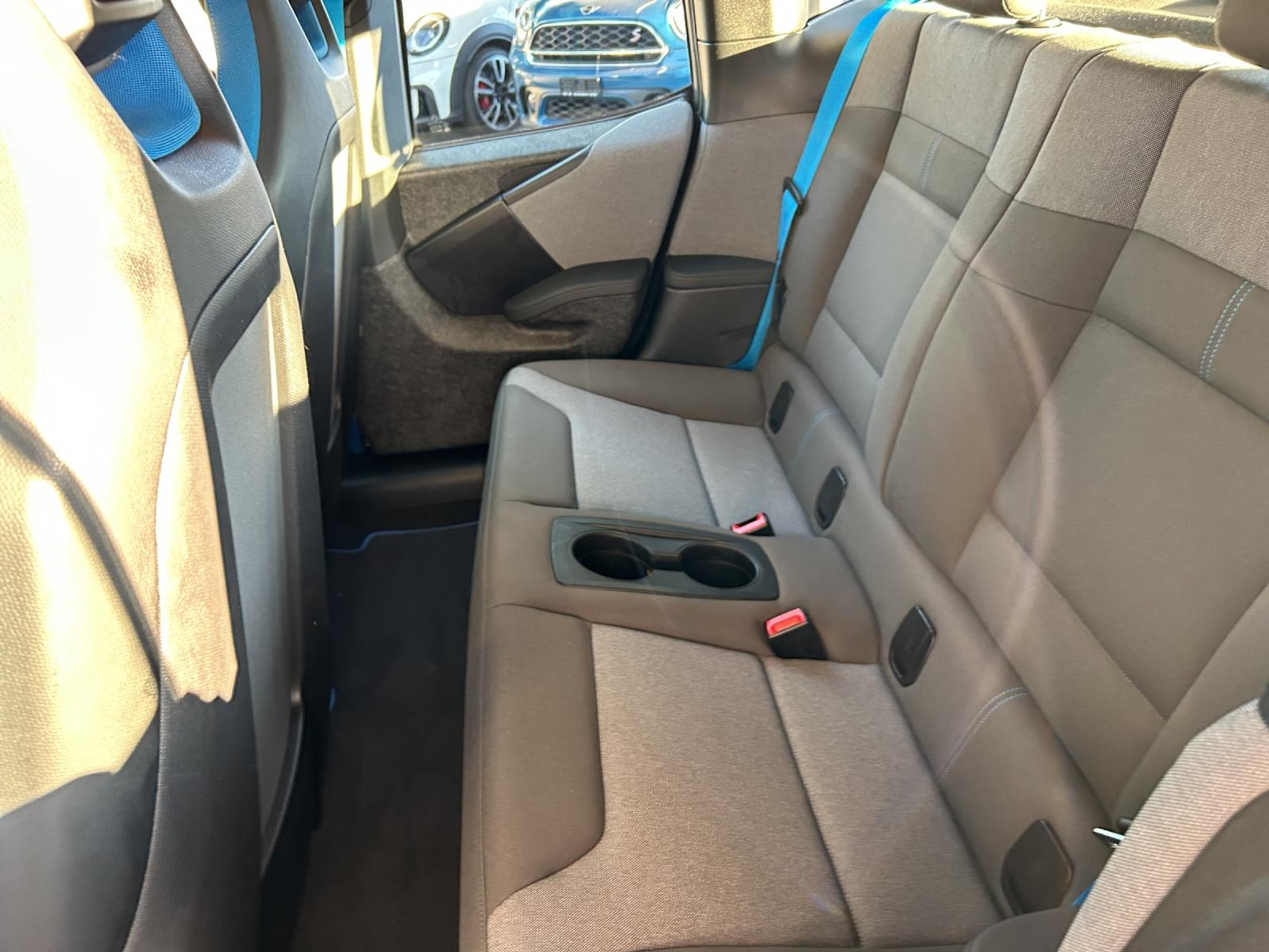 listing desktop thumbnail image 20