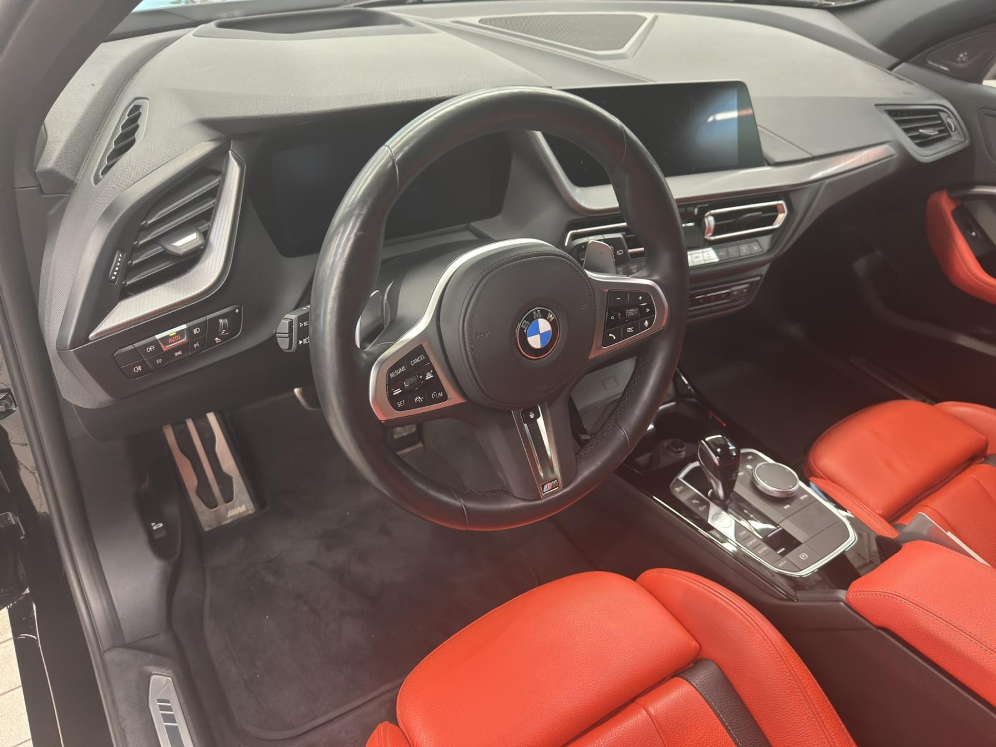 listing desktop thumbnail image 12