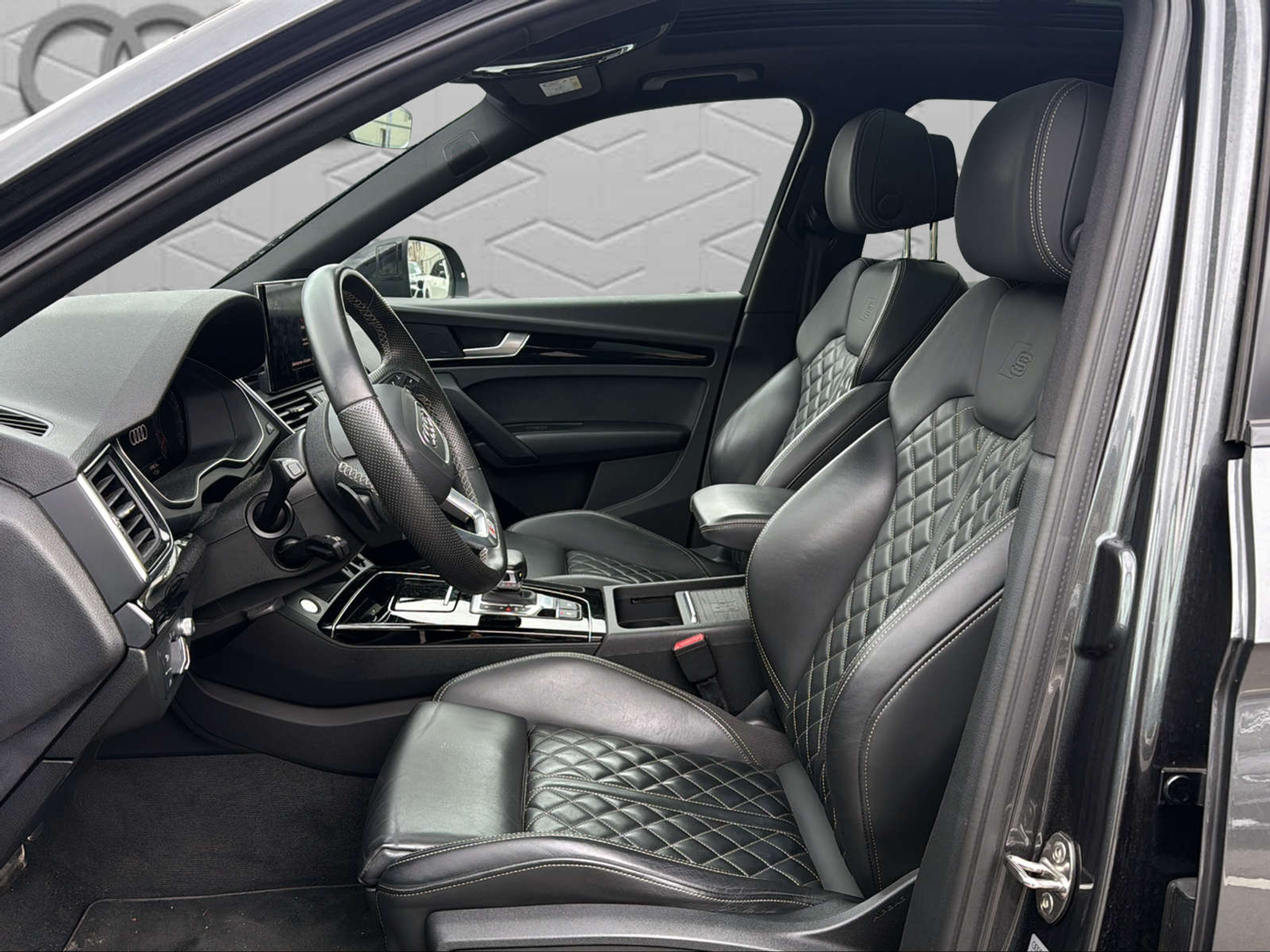 listing desktop thumbnail image 6