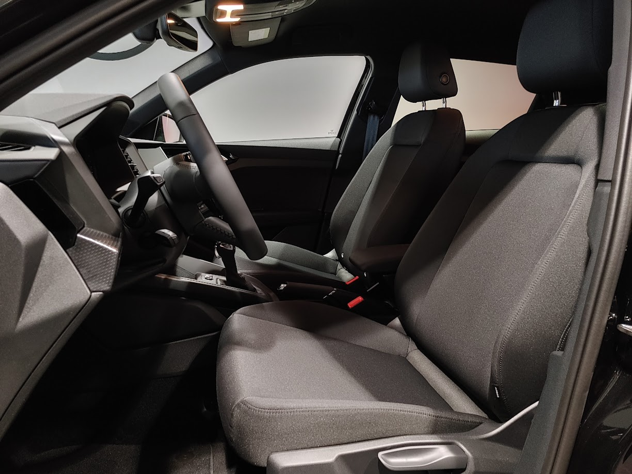 listing desktop thumbnail image 3