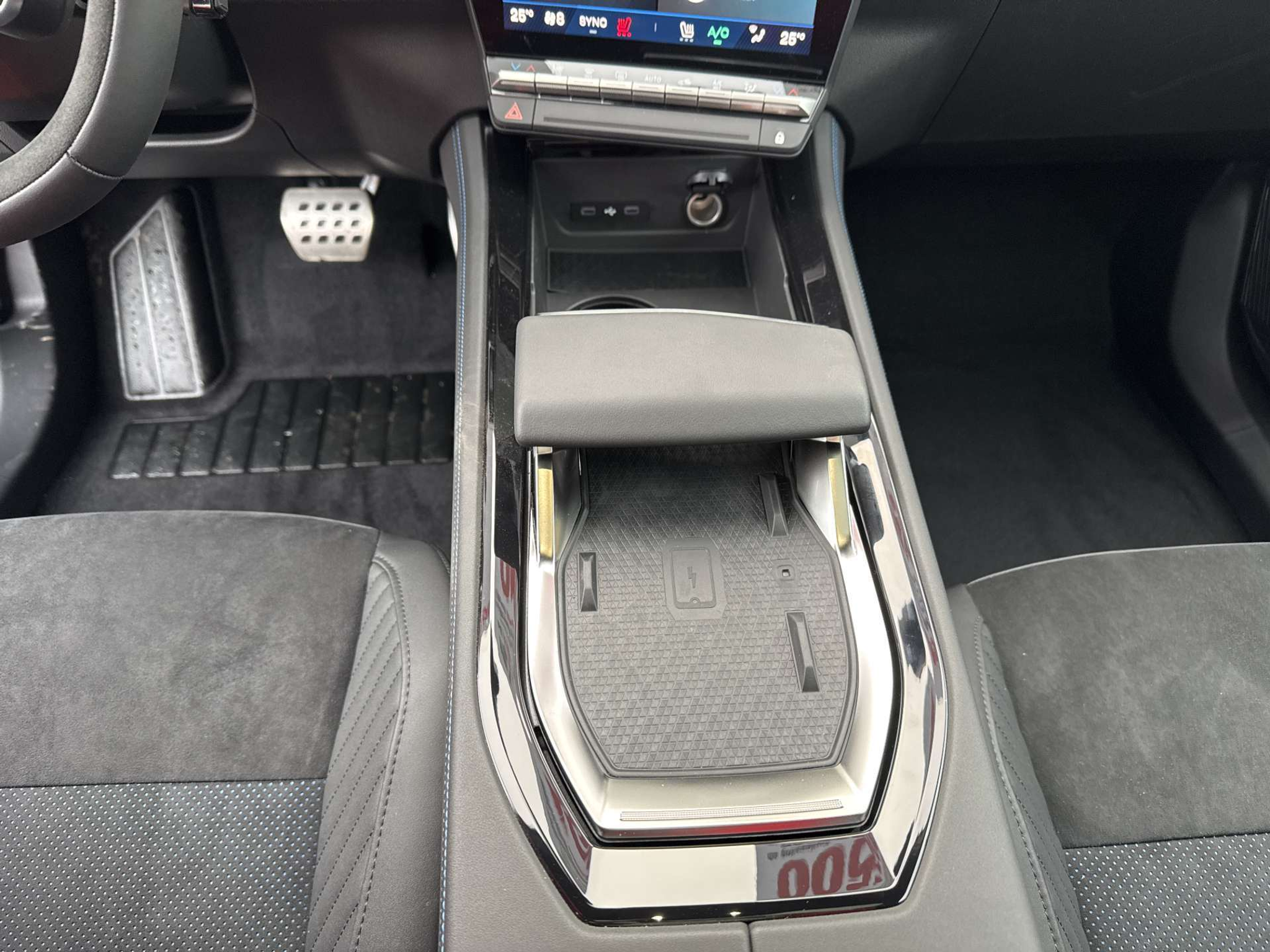 listing desktop thumbnail image 11