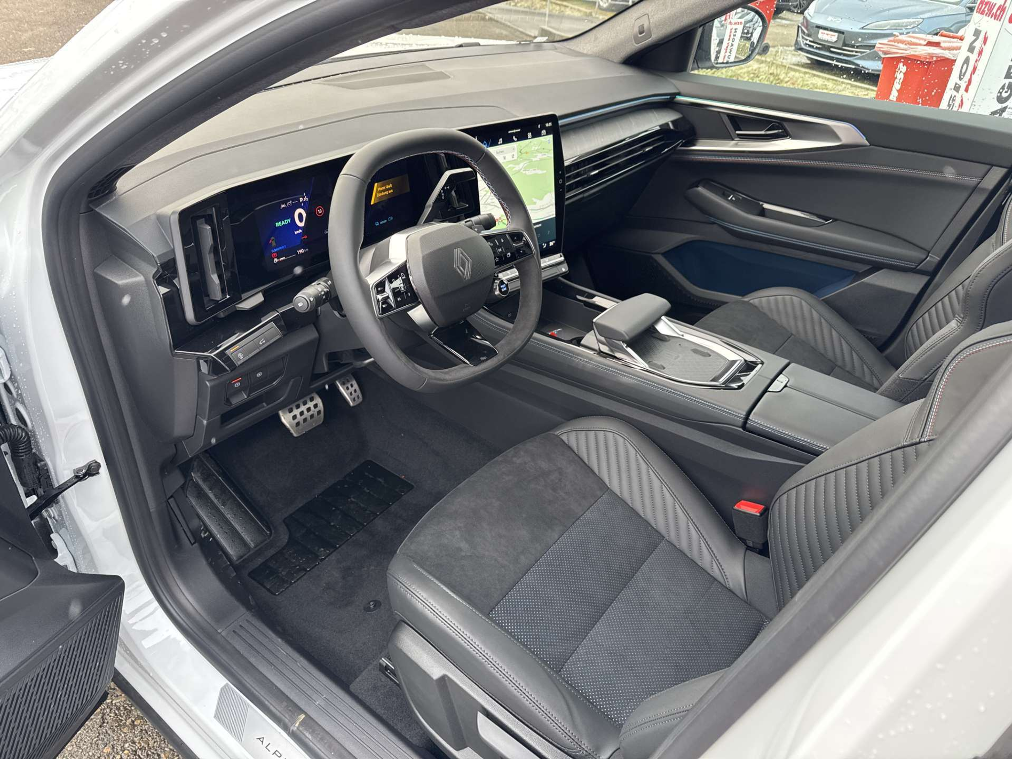 listing desktop thumbnail image 5