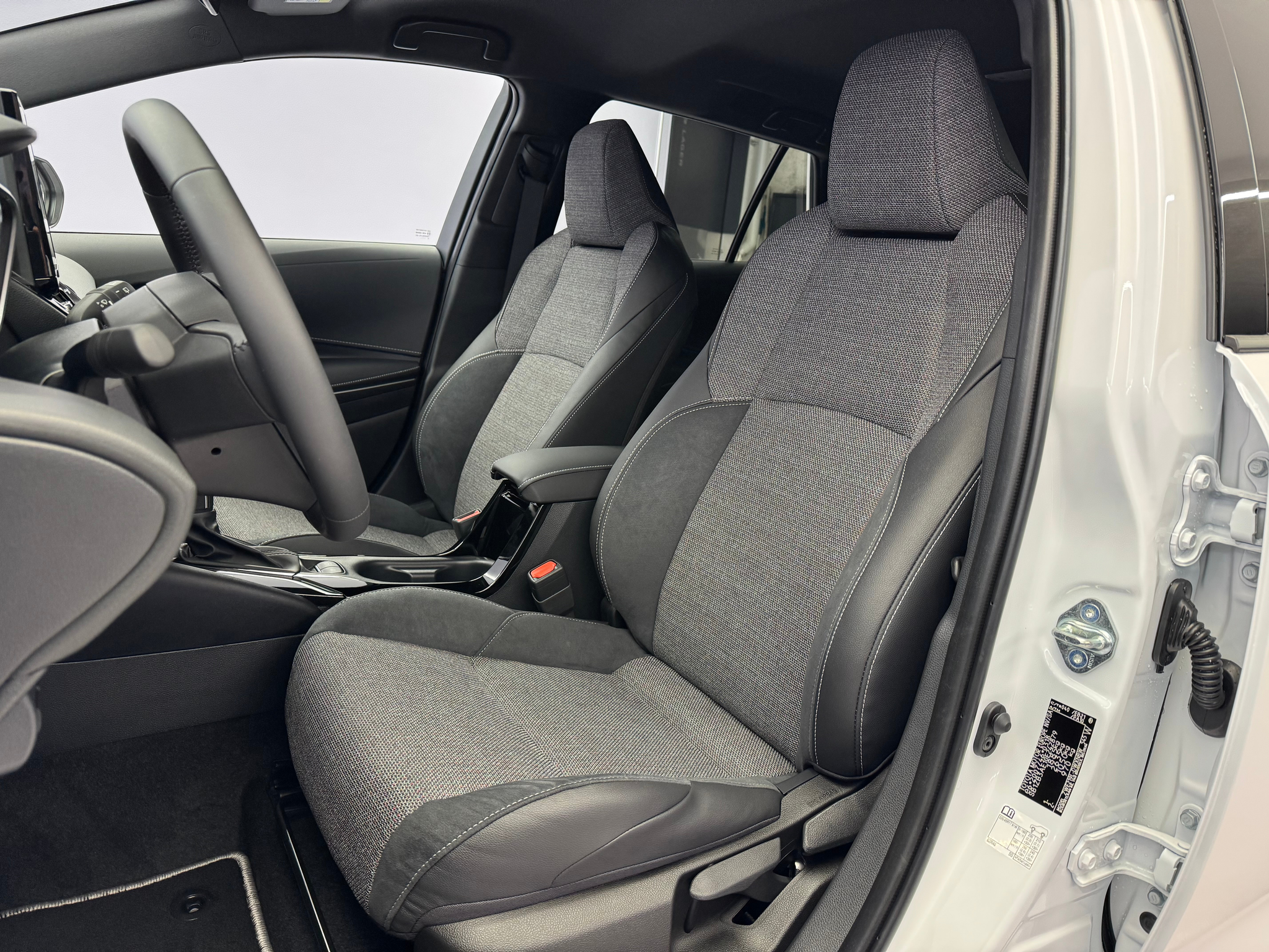 listing desktop thumbnail image 8