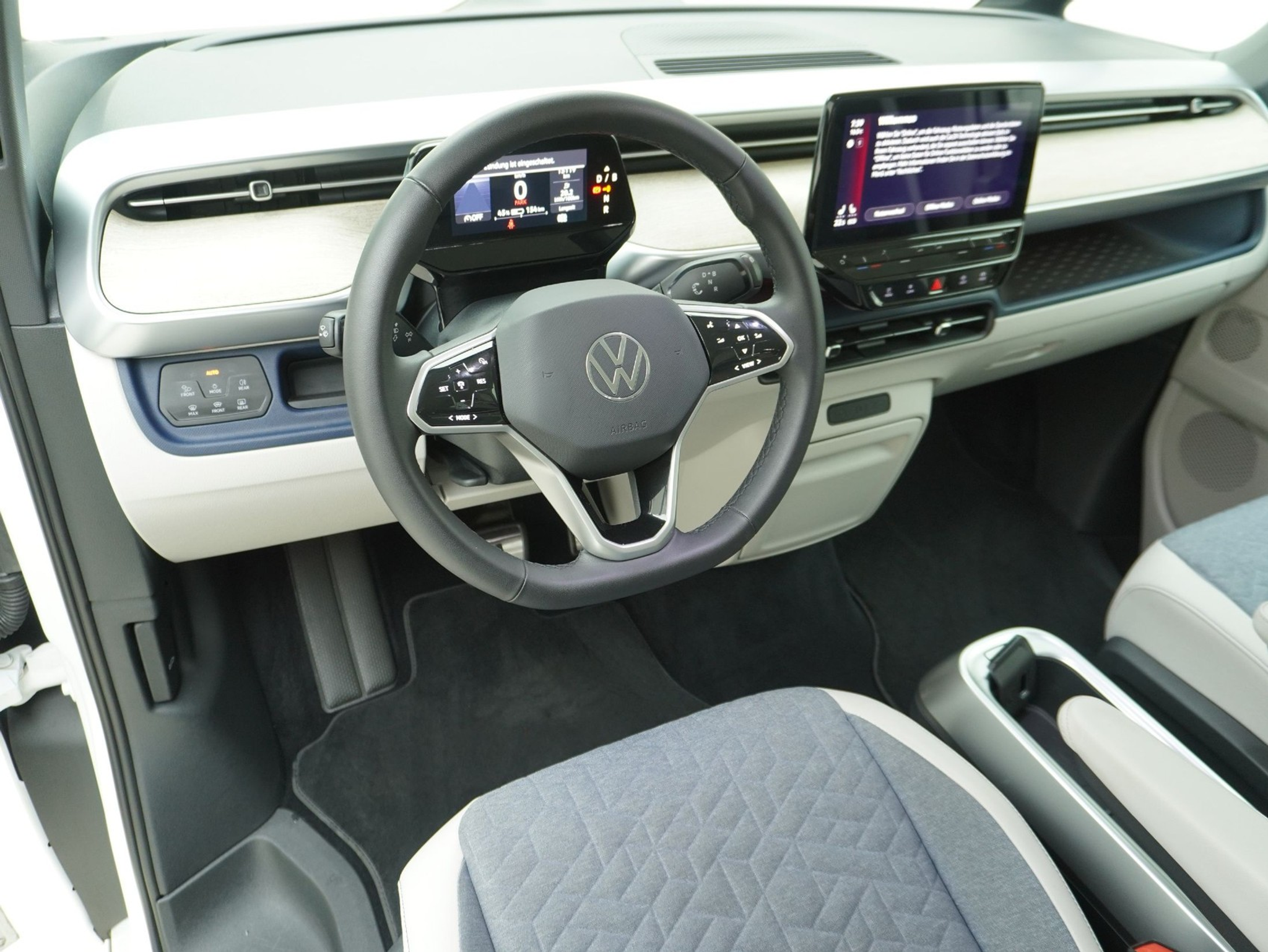 listing desktop thumbnail image 7