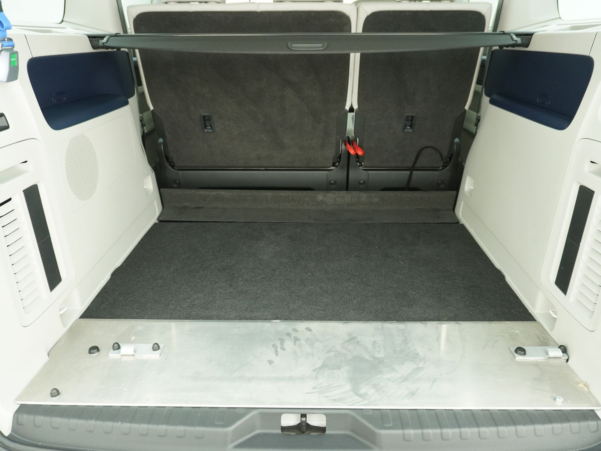 listing desktop thumbnail image 10