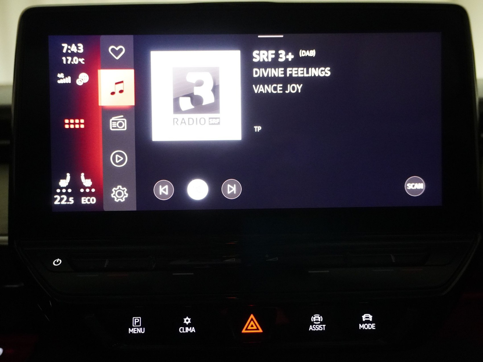 listing desktop thumbnail image 16