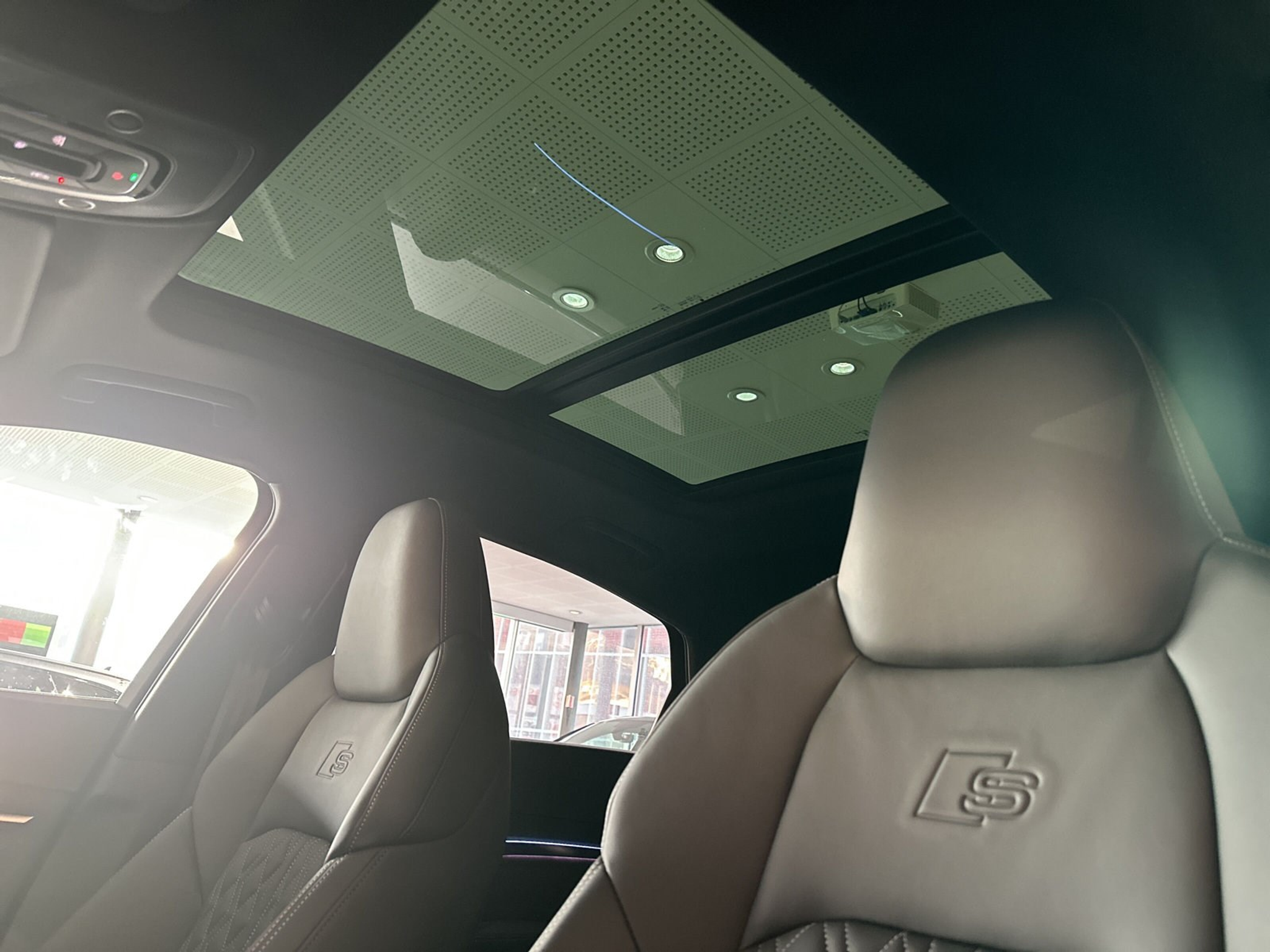 listing desktop thumbnail image 10