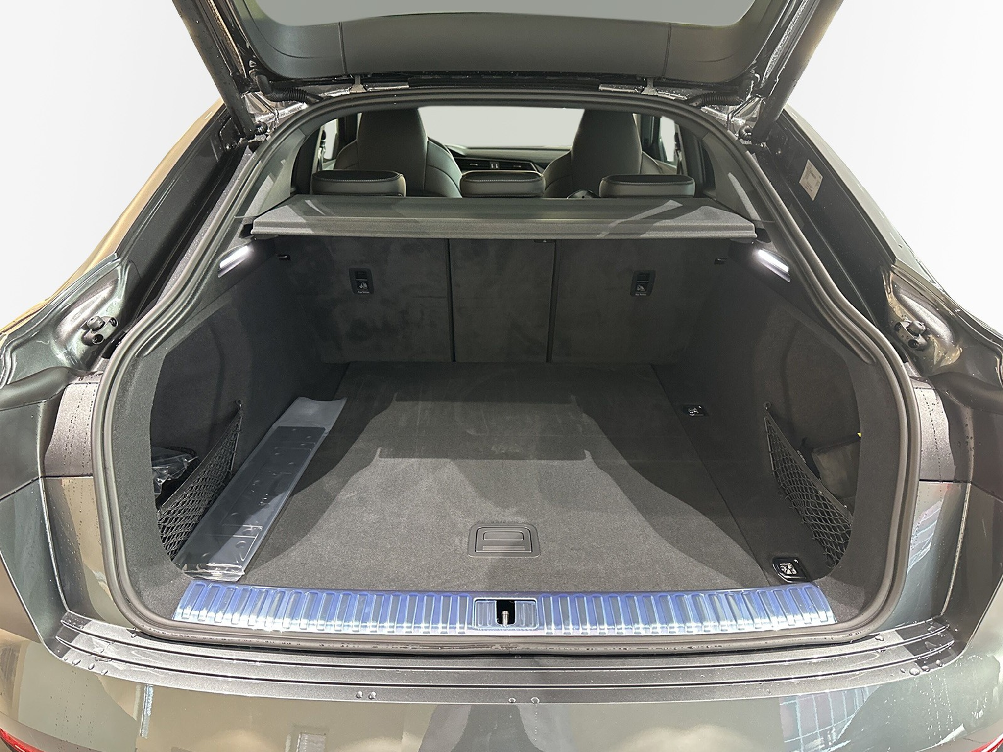 listing desktop thumbnail image 9