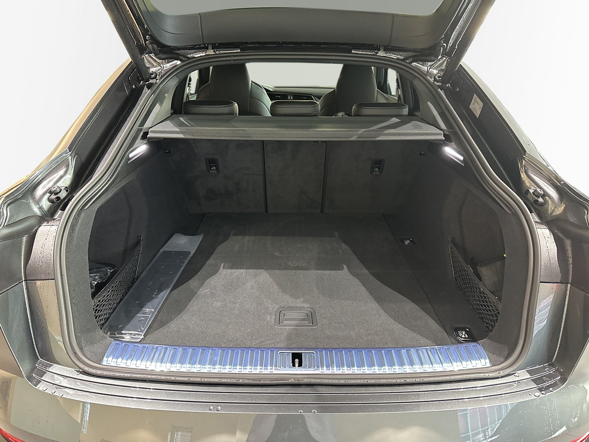 listing desktop thumbnail image 9