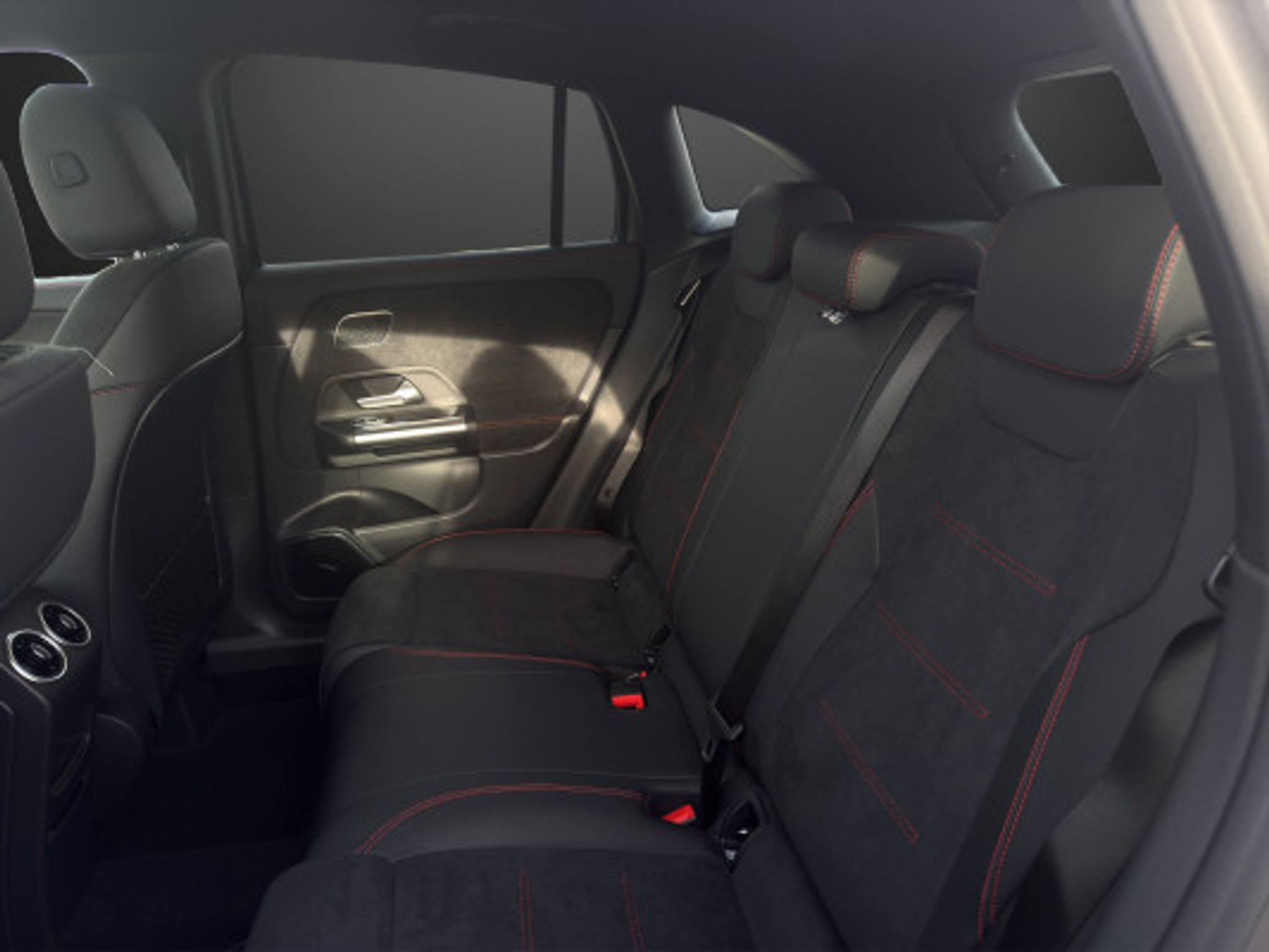 listing desktop thumbnail image 9