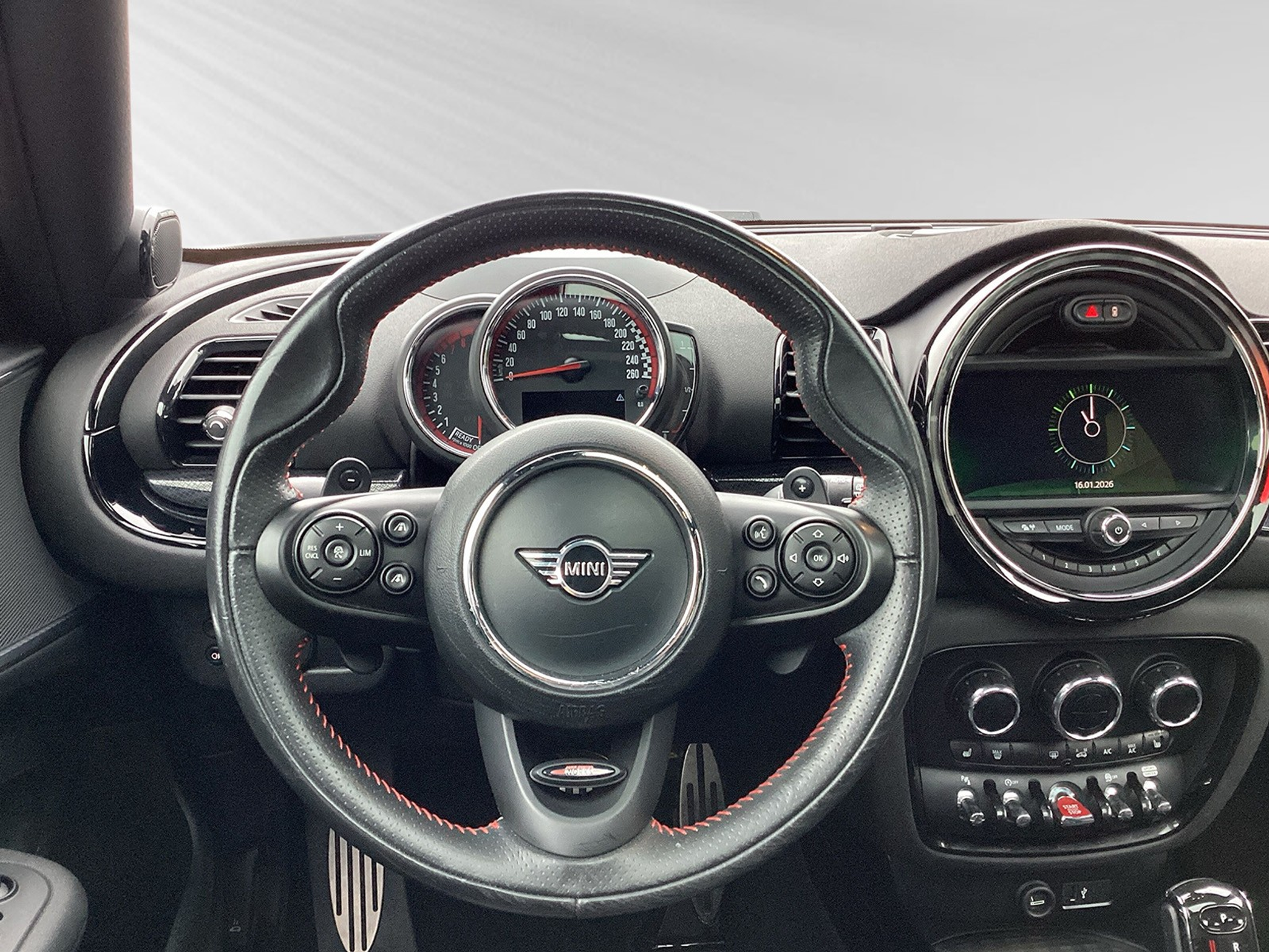 listing desktop thumbnail image 4