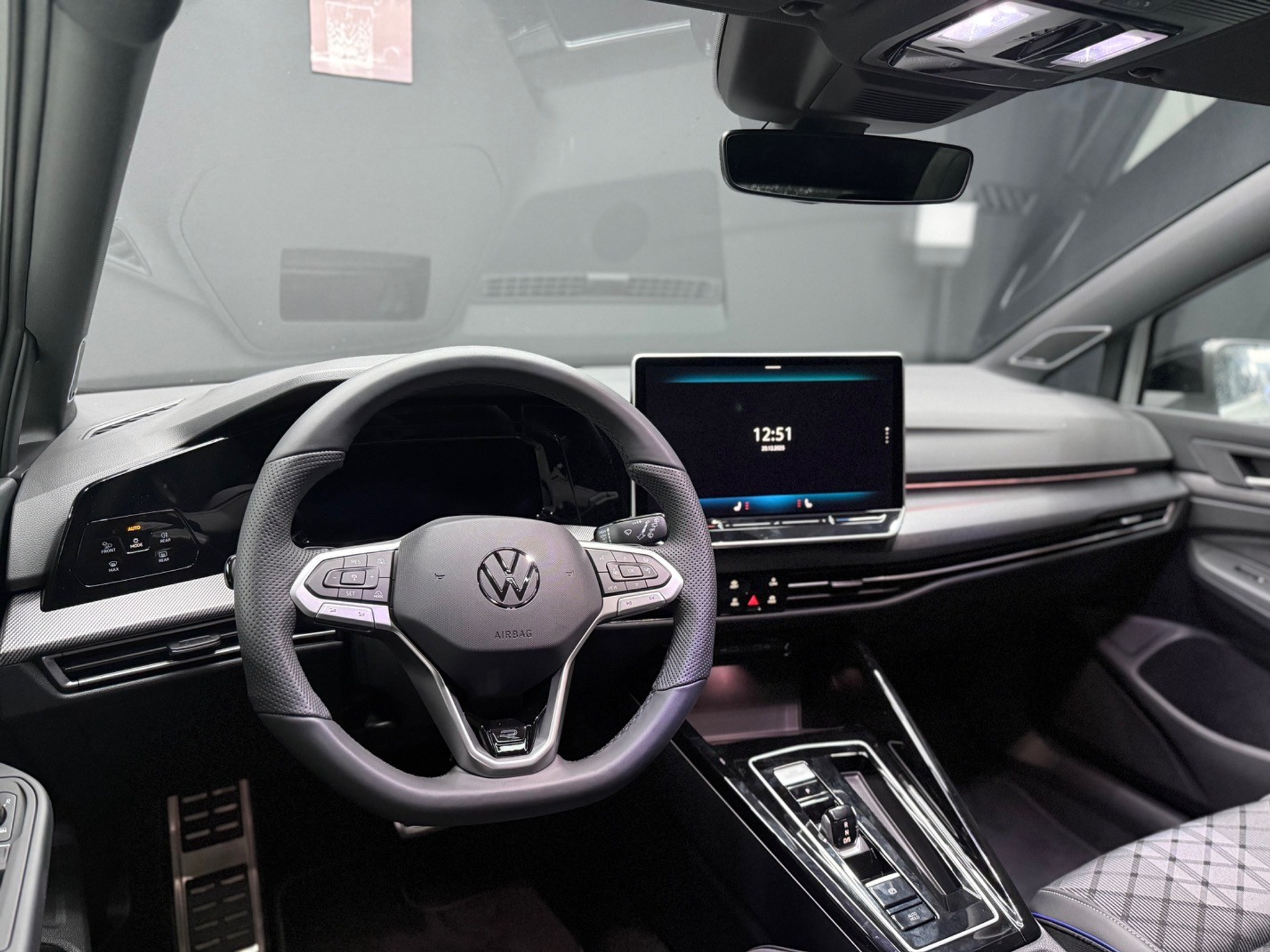 listing desktop thumbnail image 8