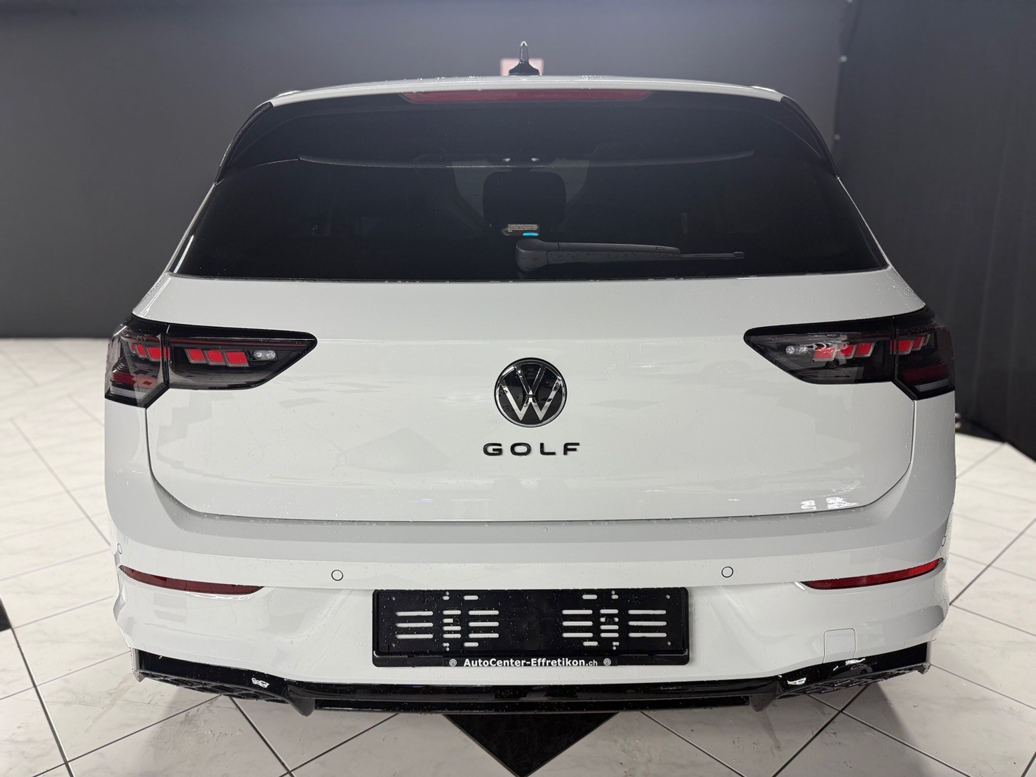 listing desktop thumbnail image 5