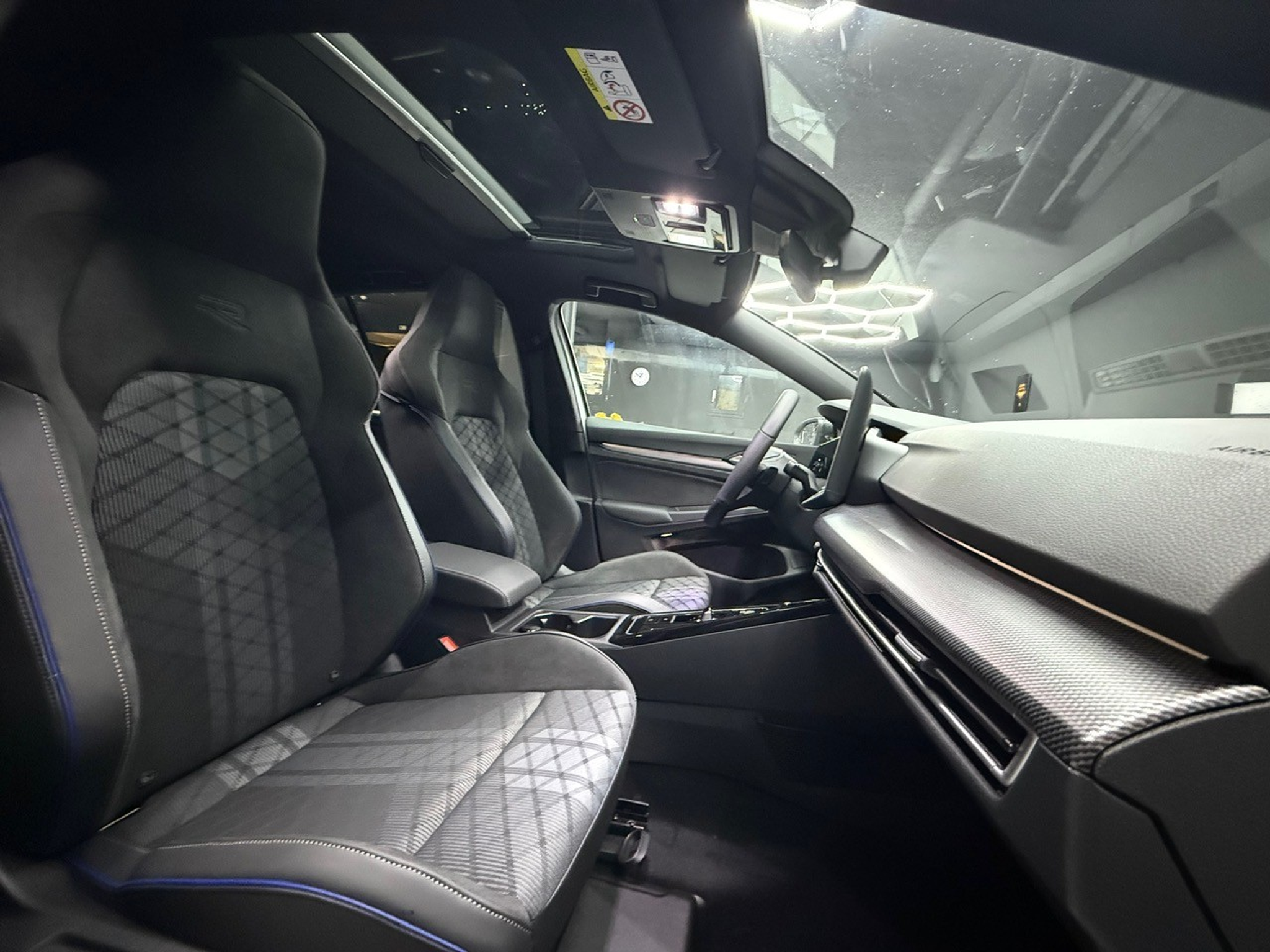 listing desktop thumbnail image 14