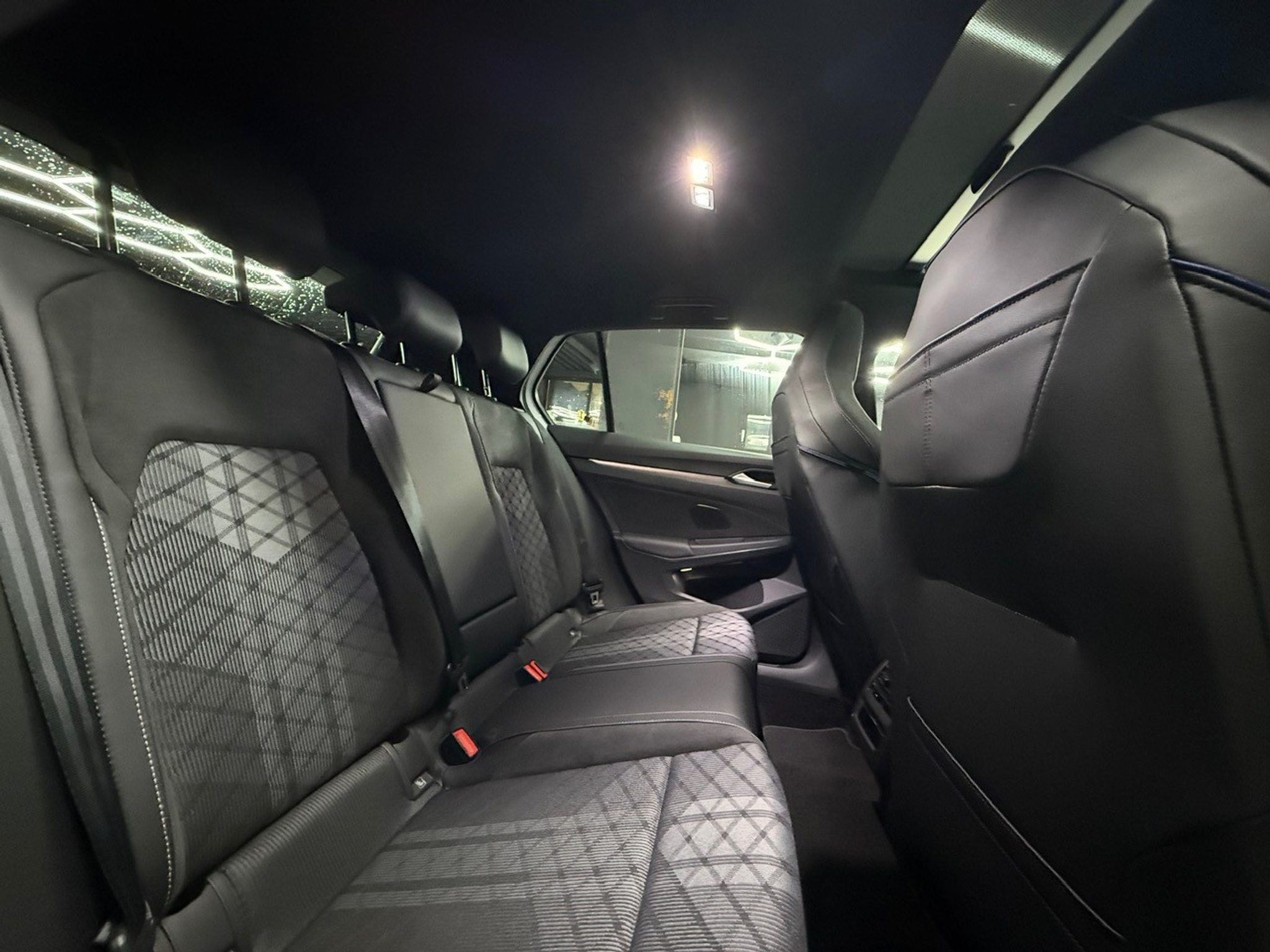 listing desktop thumbnail image 13