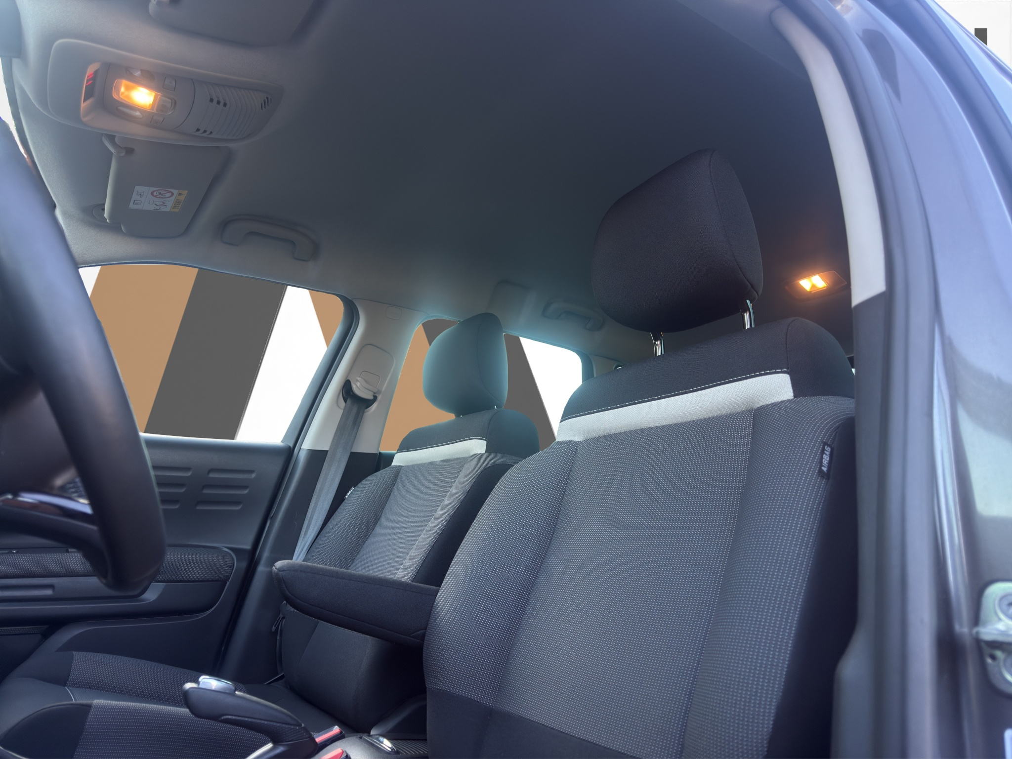 listing desktop thumbnail image 18