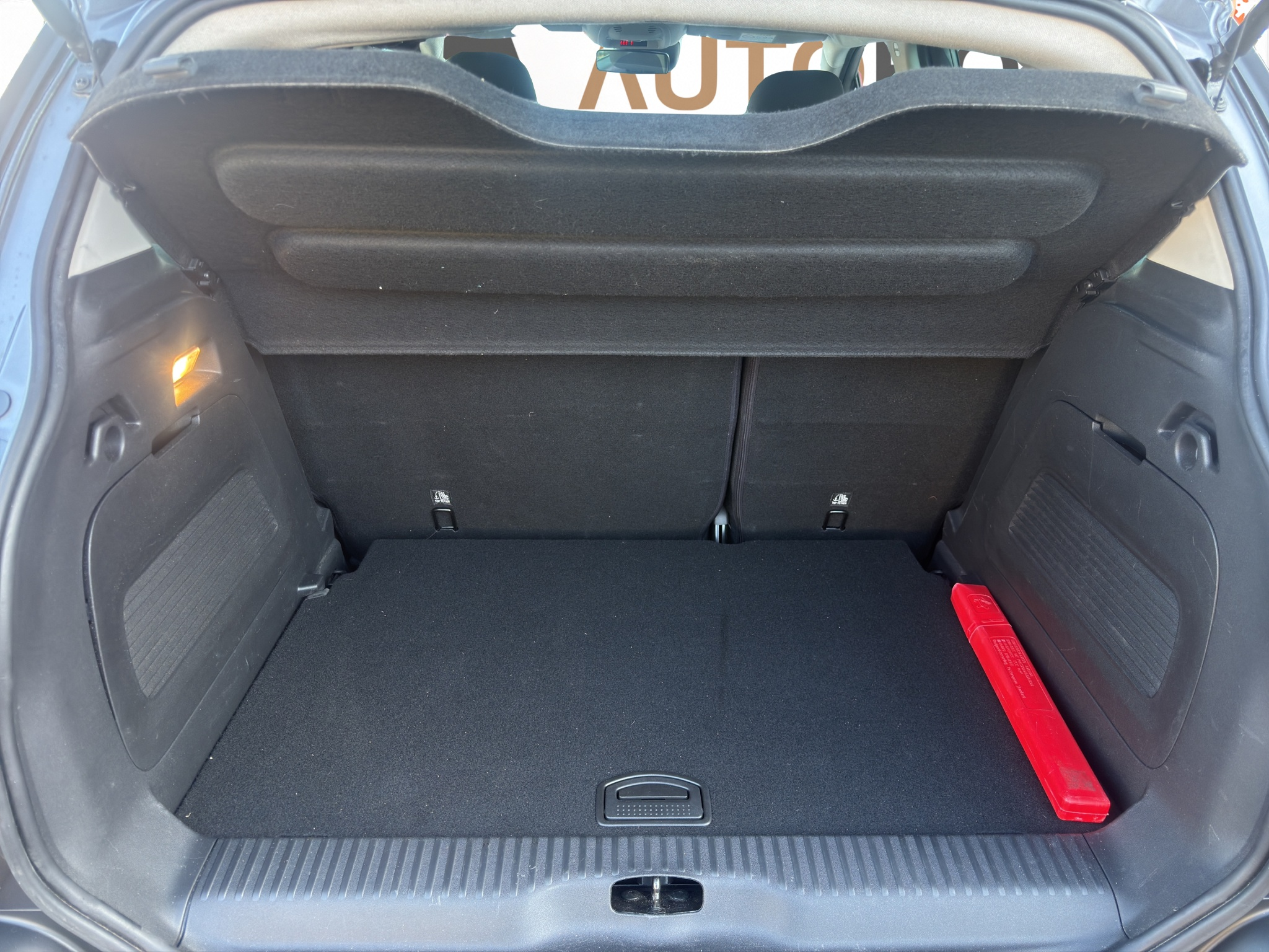 listing desktop thumbnail image 16