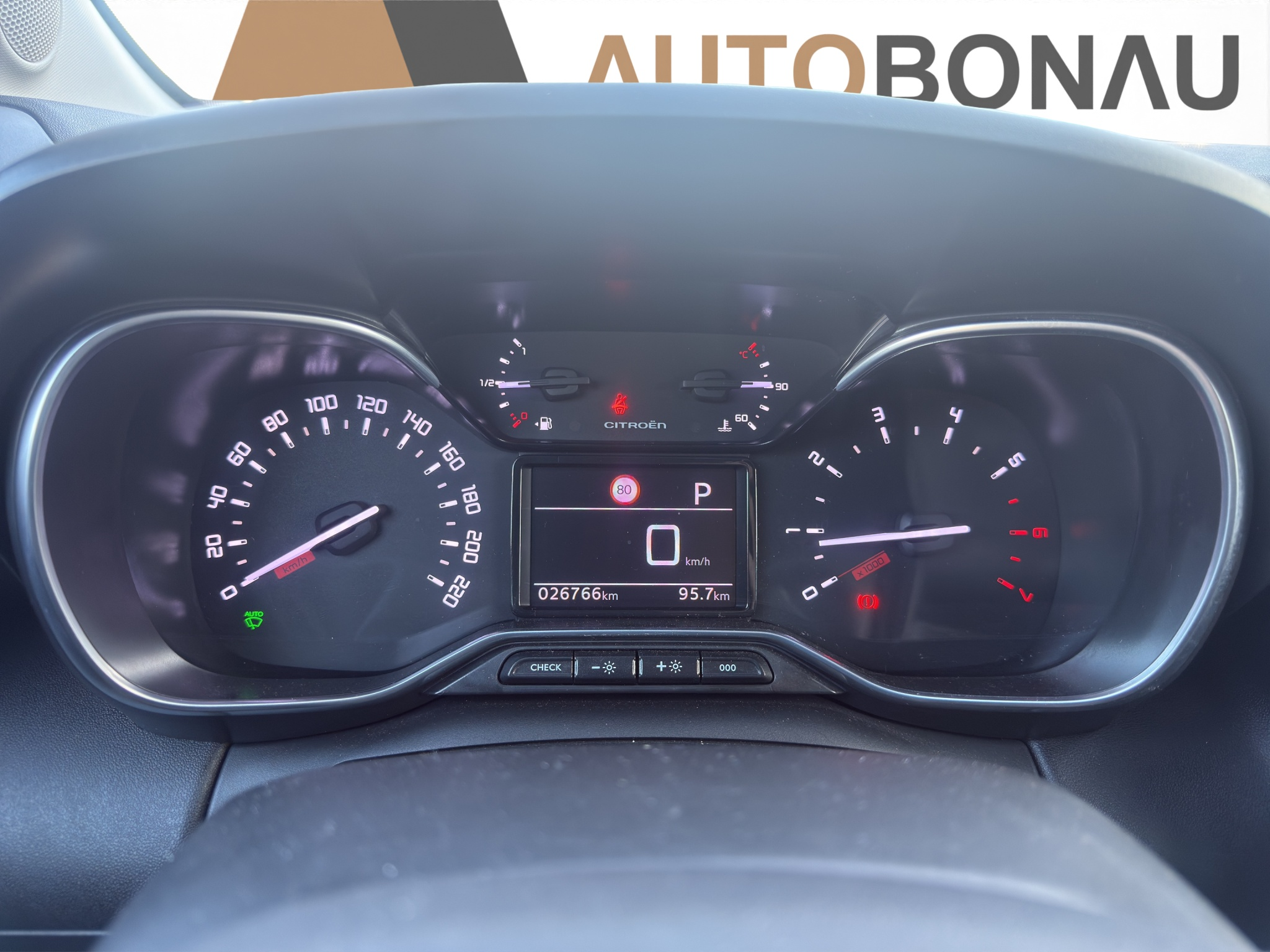 listing desktop thumbnail image 13