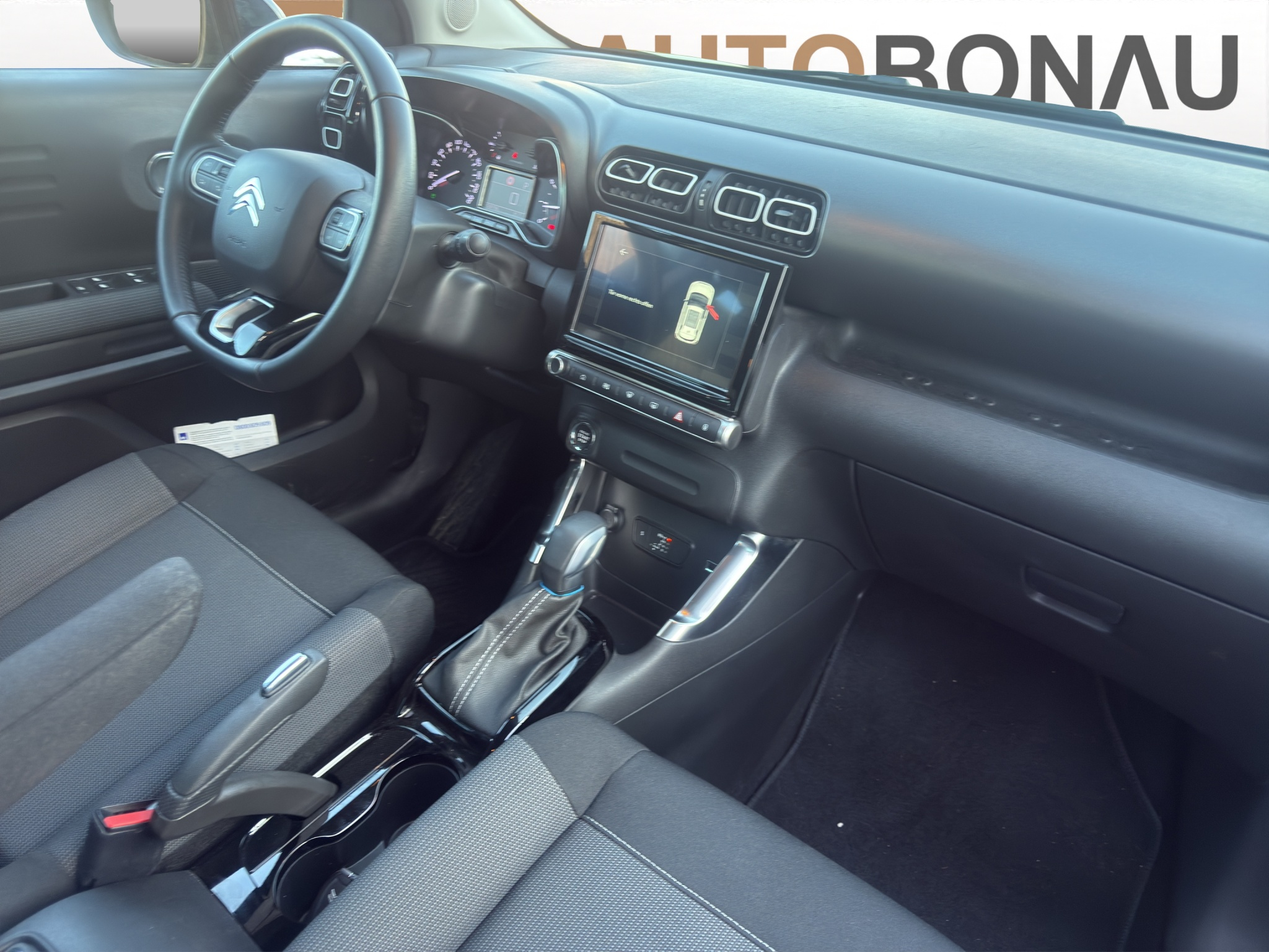 listing desktop thumbnail image 10