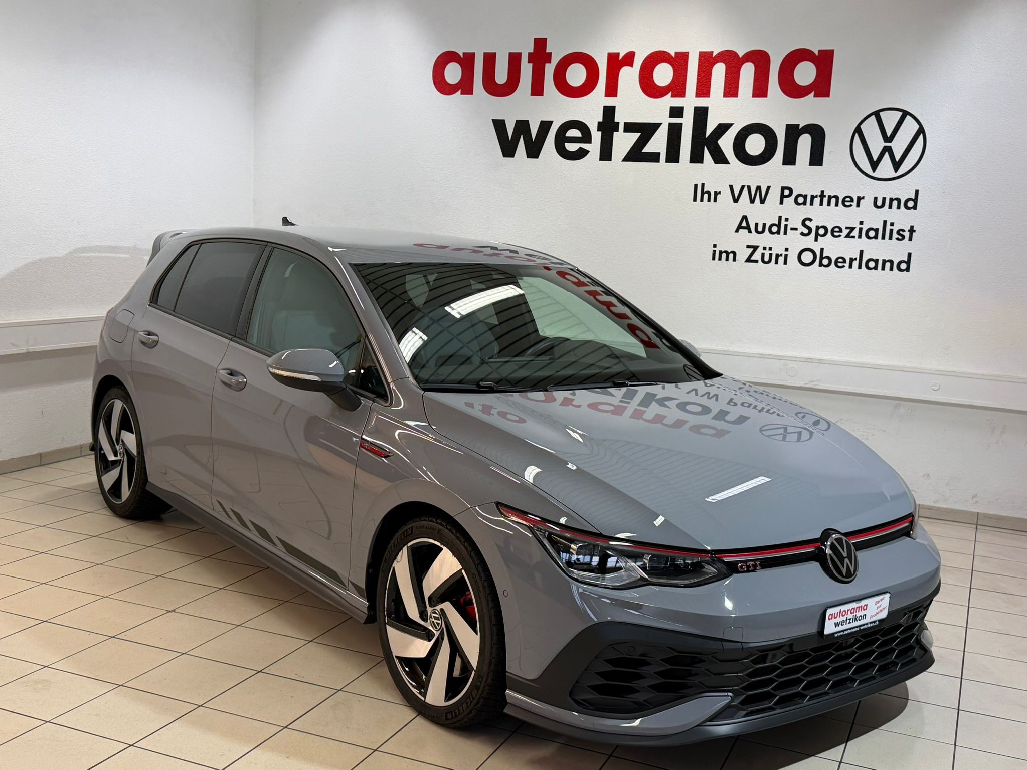 listing desktop thumbnail image 1