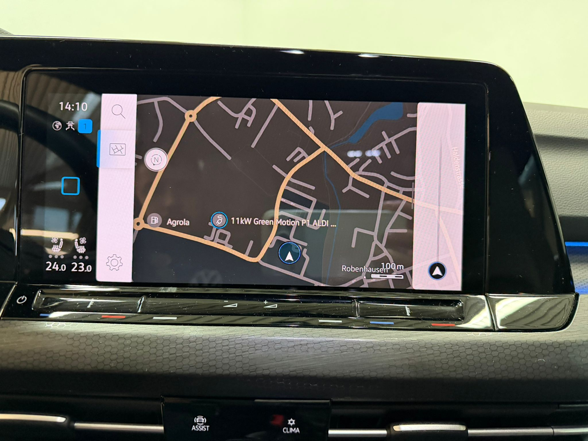 listing desktop thumbnail image 11