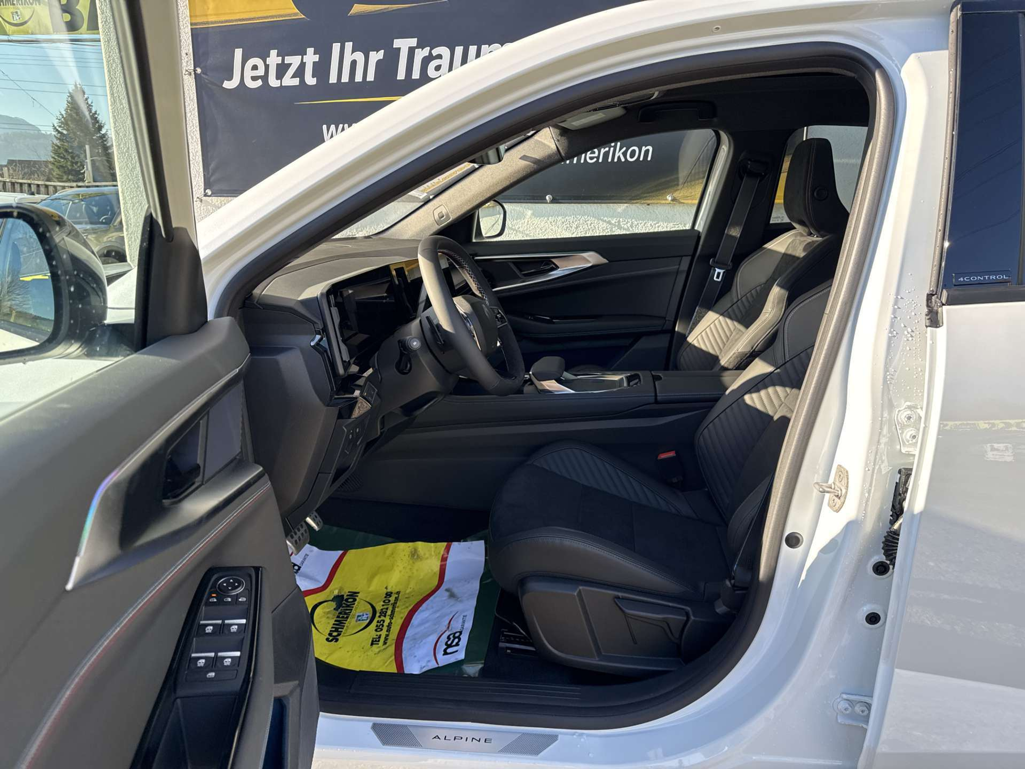 listing desktop thumbnail image 6