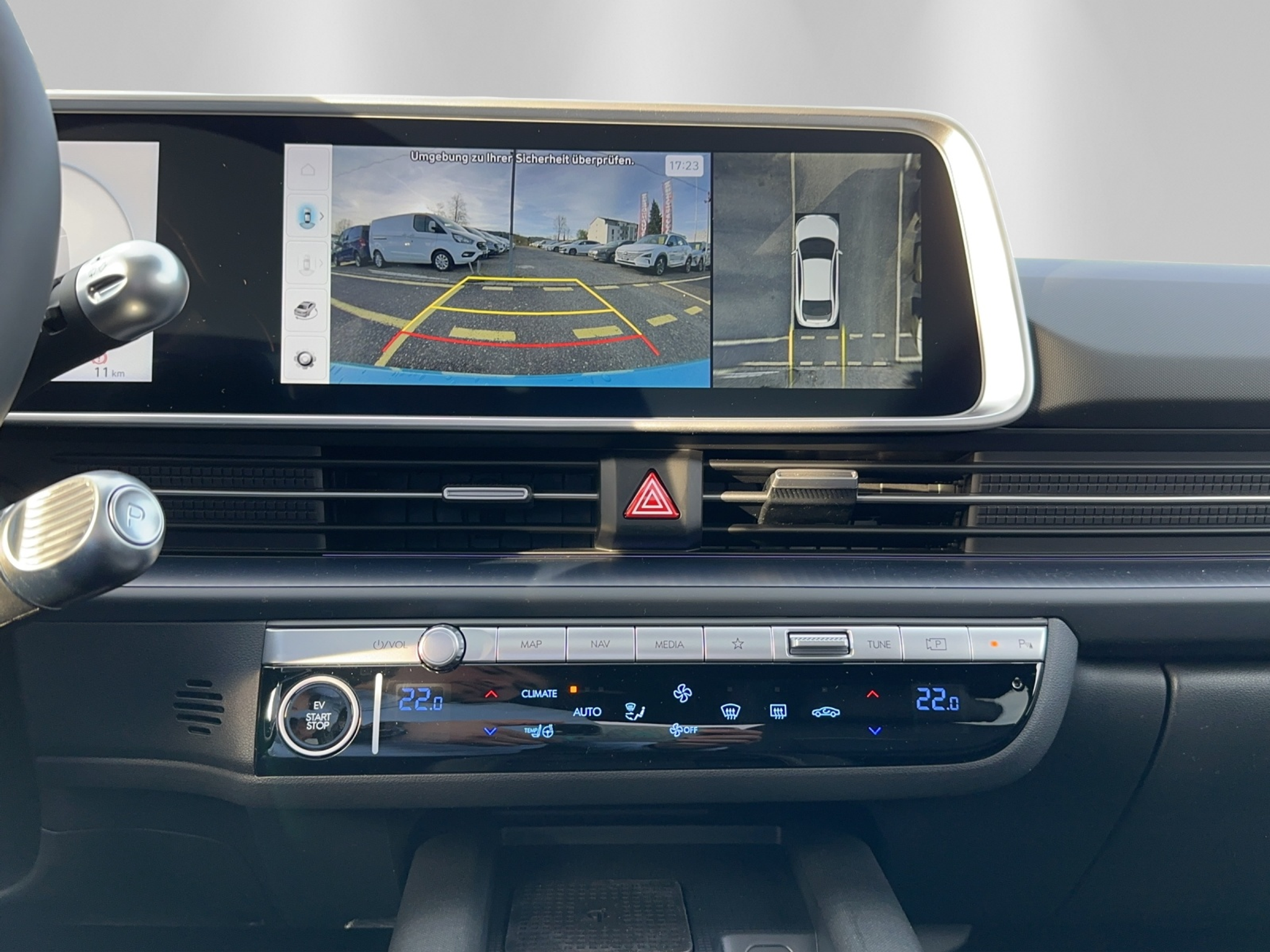 listing desktop thumbnail image 17