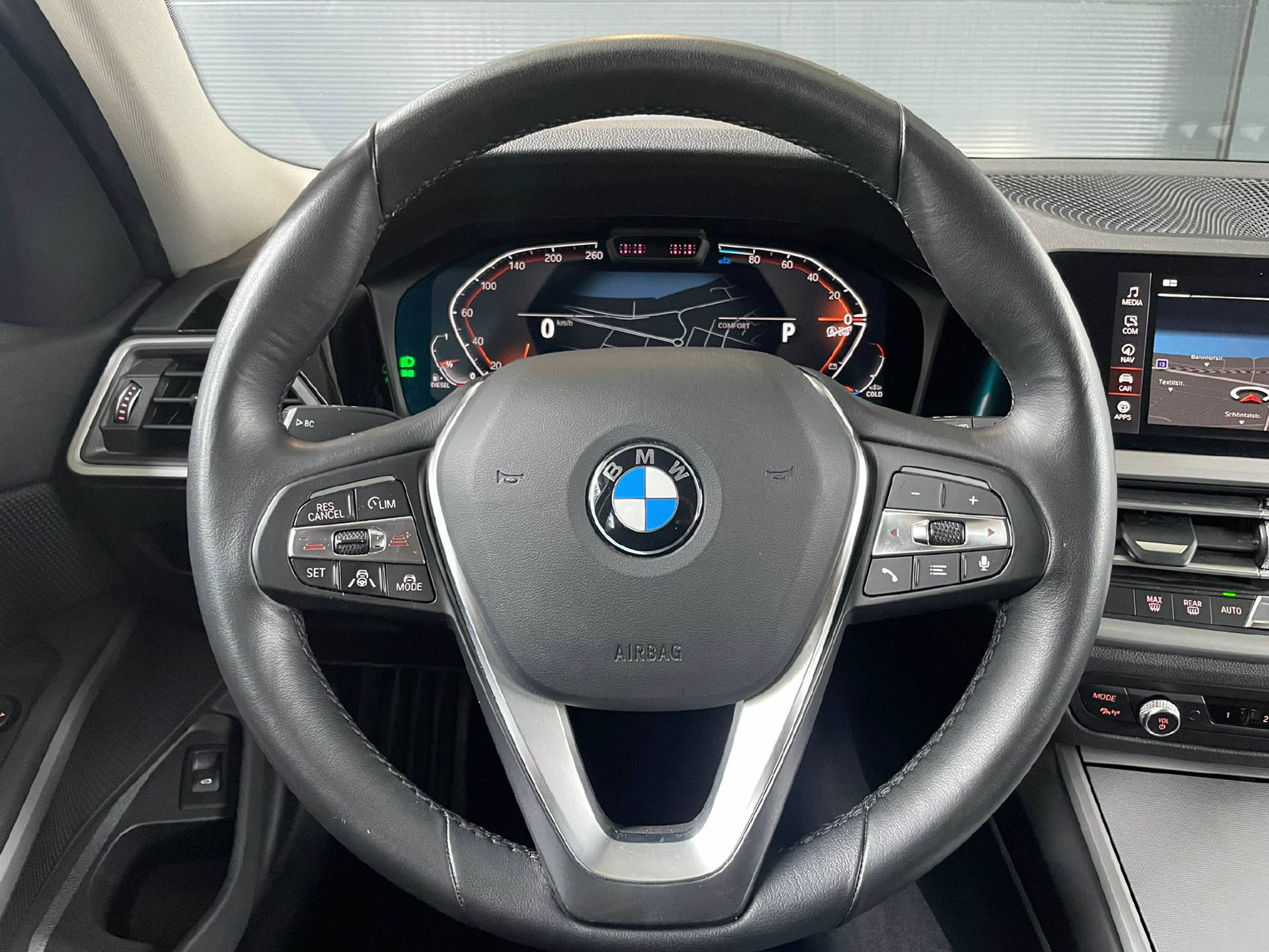 listing desktop thumbnail image 7