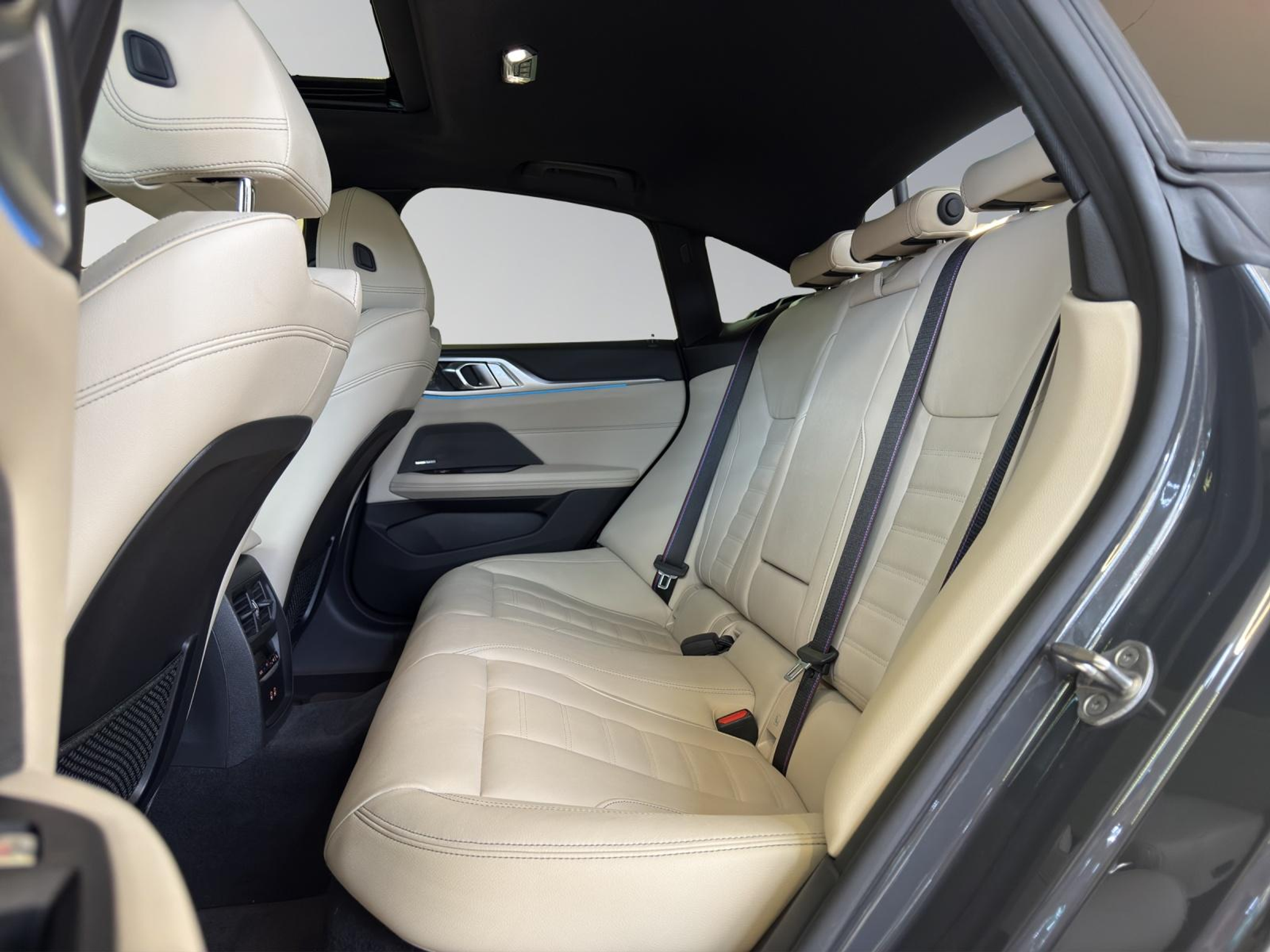 listing desktop thumbnail image 16