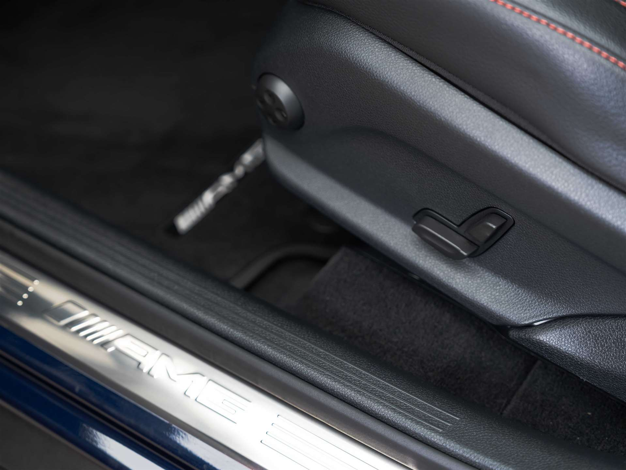 listing desktop thumbnail image 26