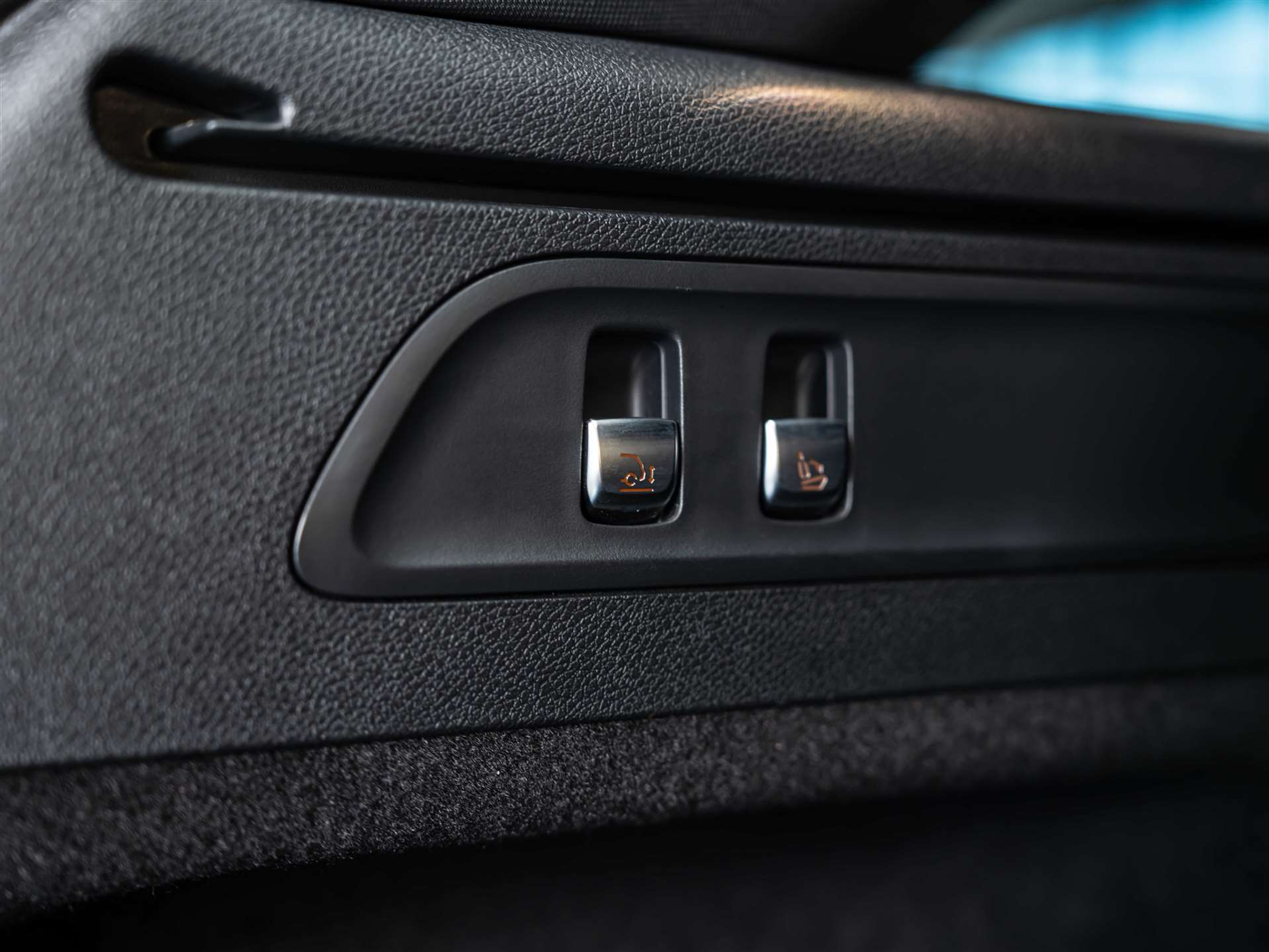 listing desktop thumbnail image 45