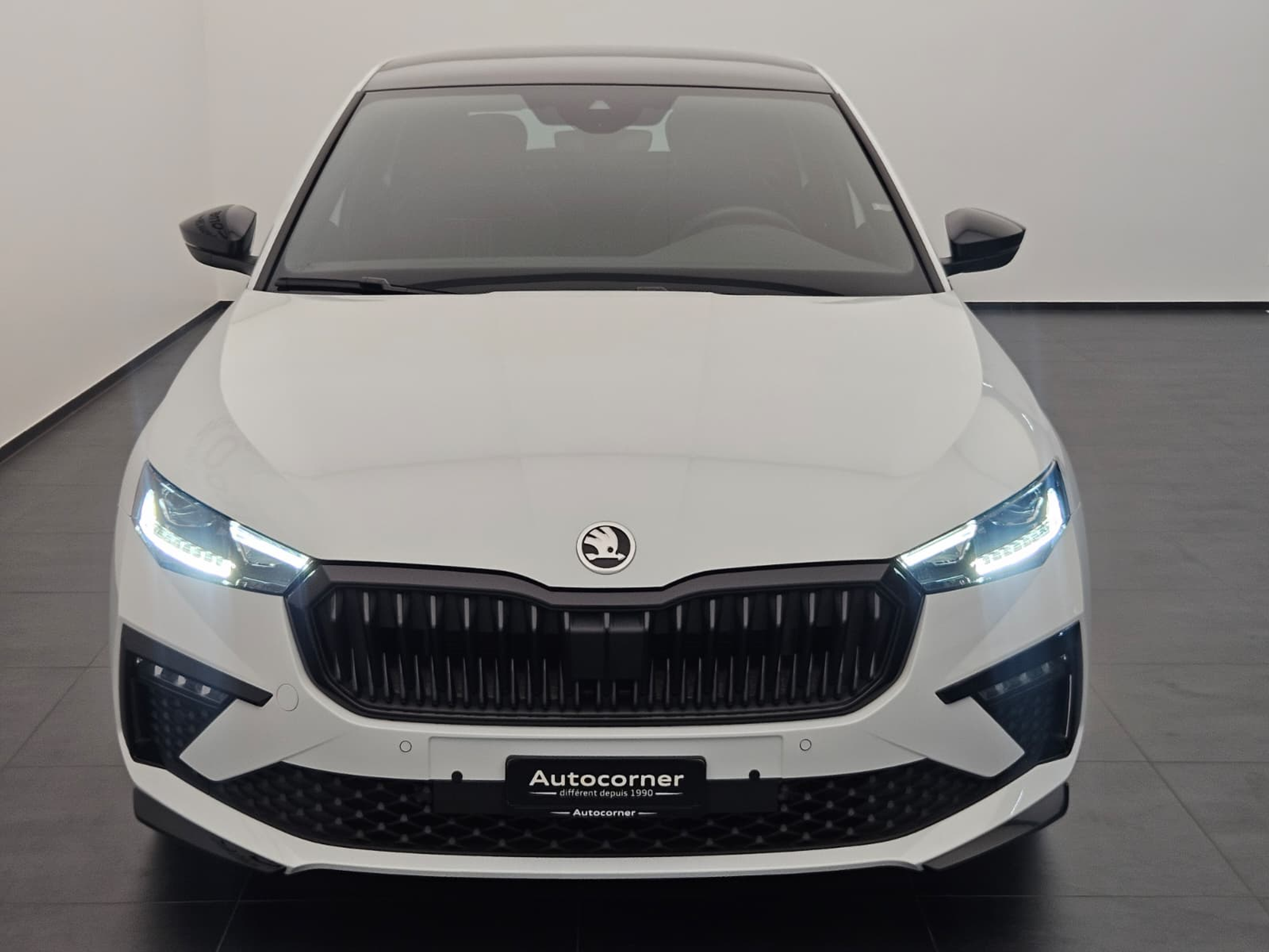 listing desktop thumbnail image 3