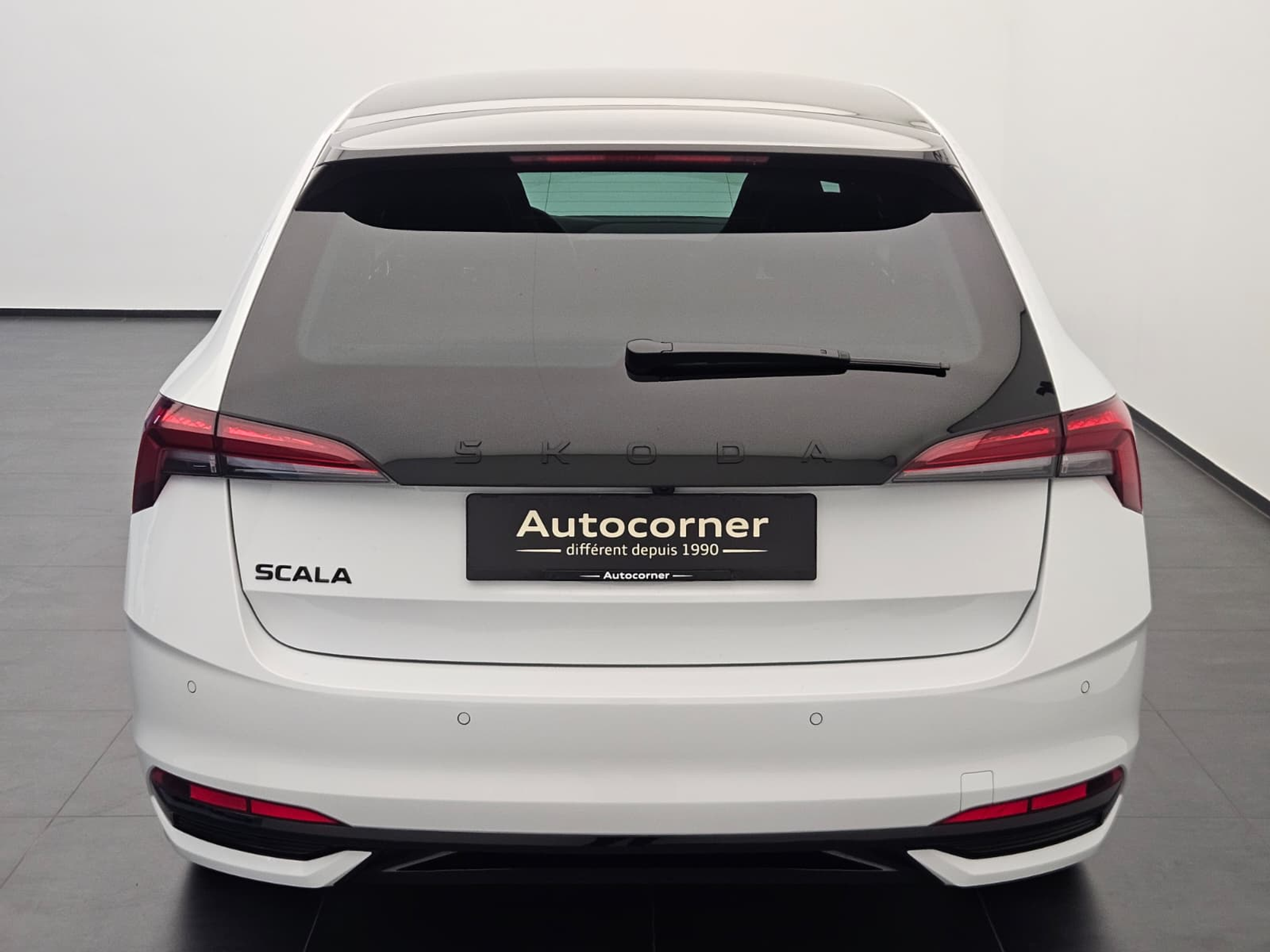 listing desktop thumbnail image 7