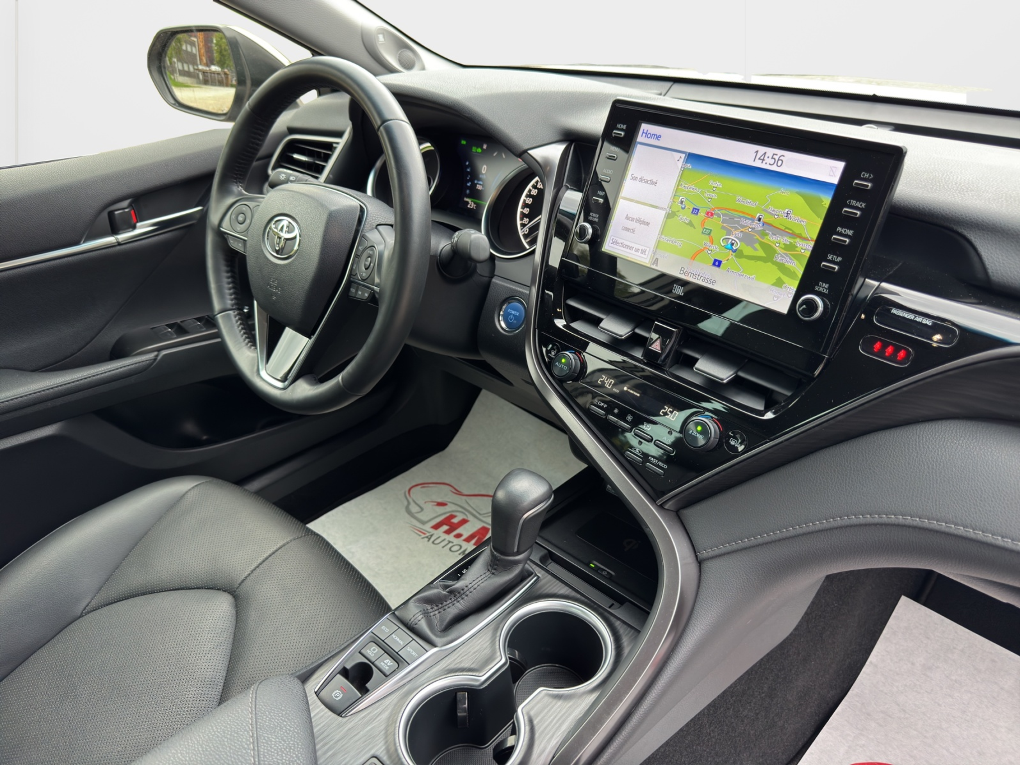 listing desktop thumbnail image 12