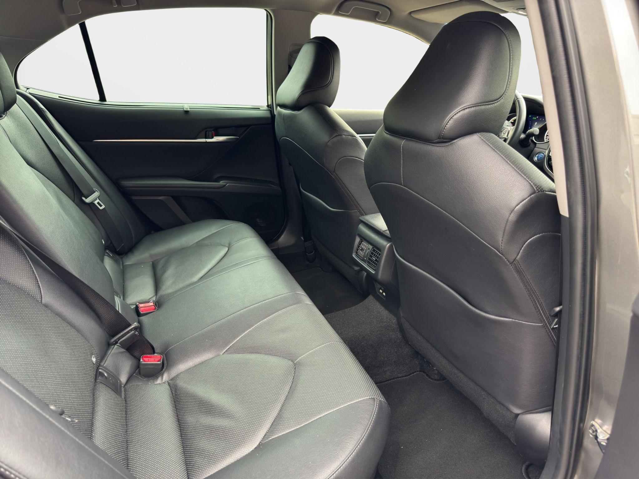 listing desktop thumbnail image 14