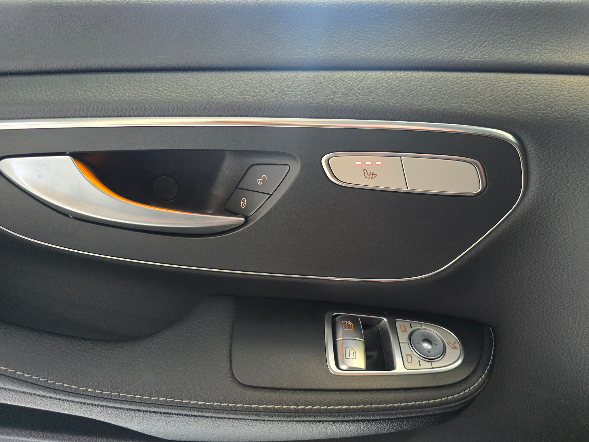 listing desktop thumbnail image 19