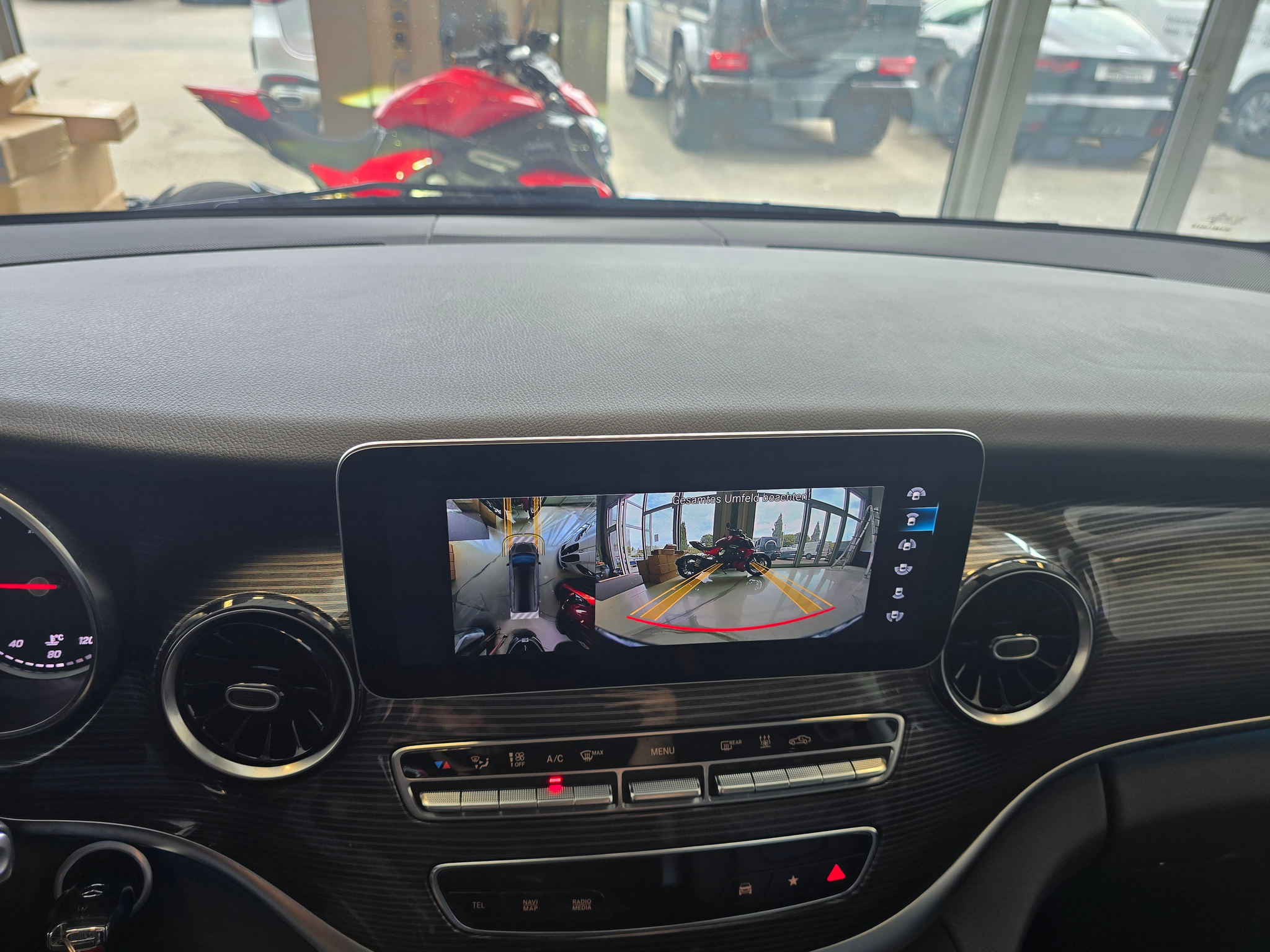 listing desktop thumbnail image 13