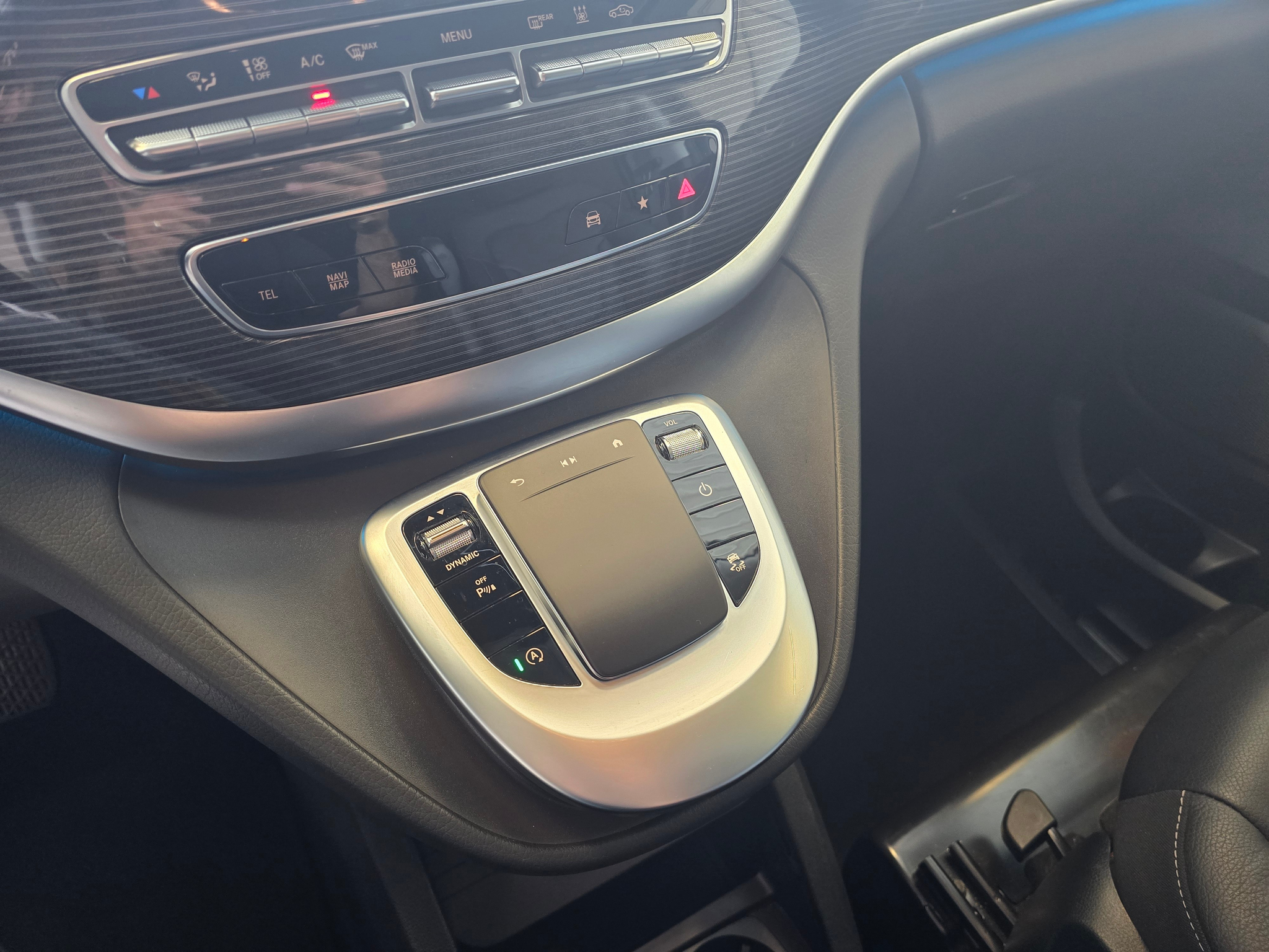 listing desktop thumbnail image 16