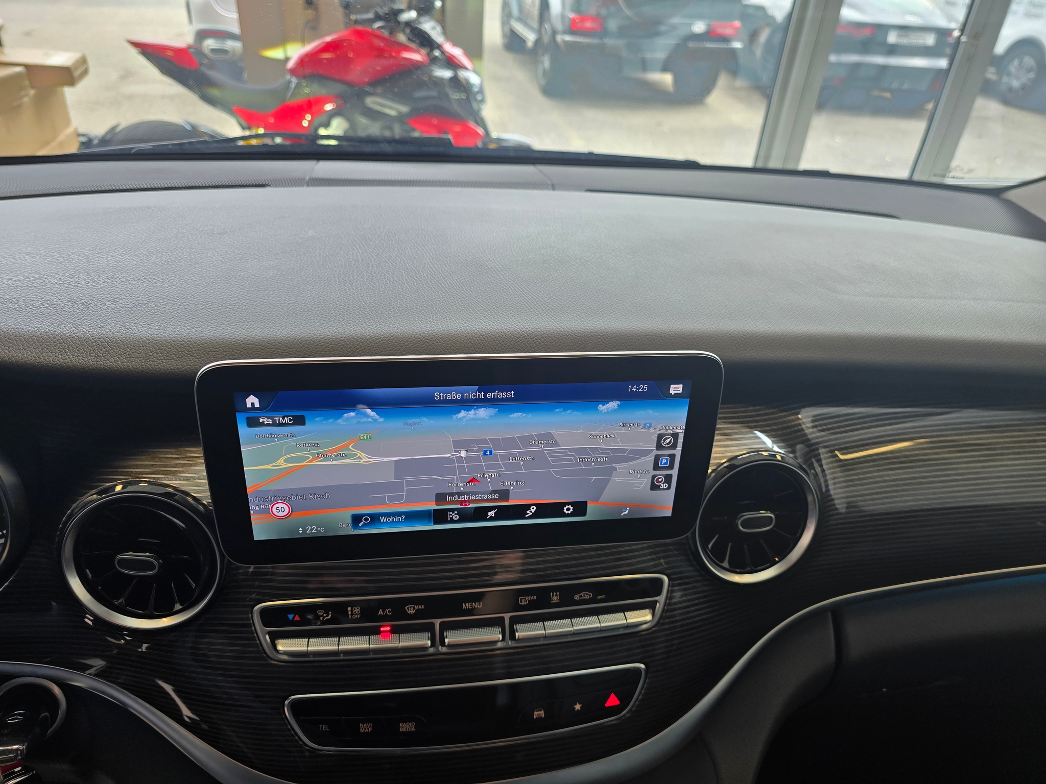 listing desktop thumbnail image 11