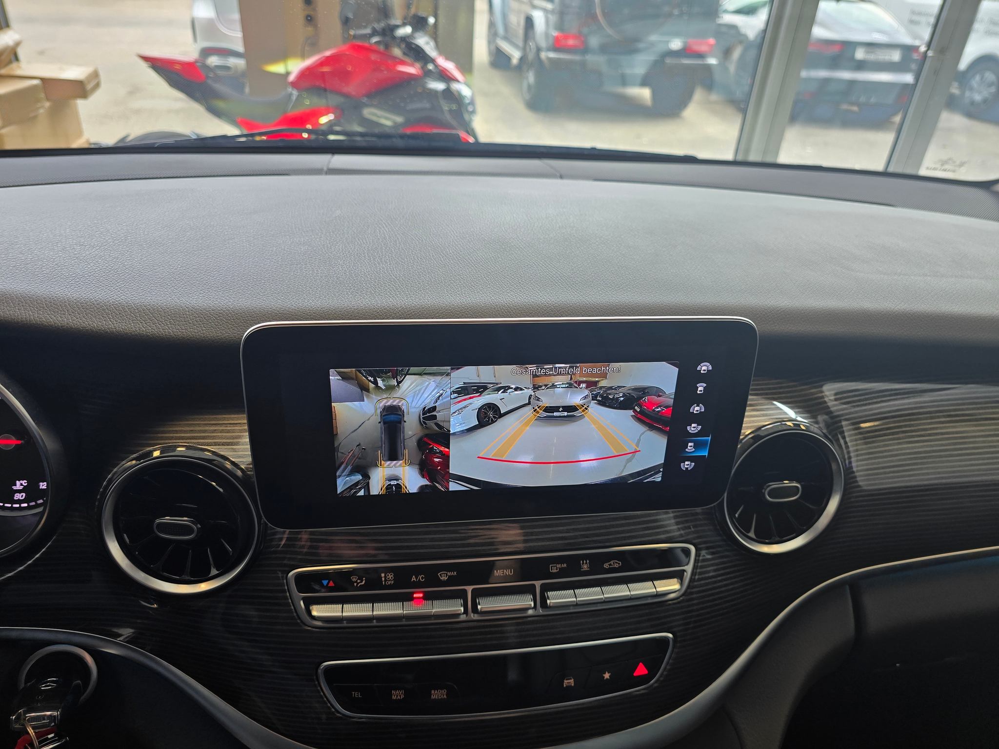 listing desktop thumbnail image 12