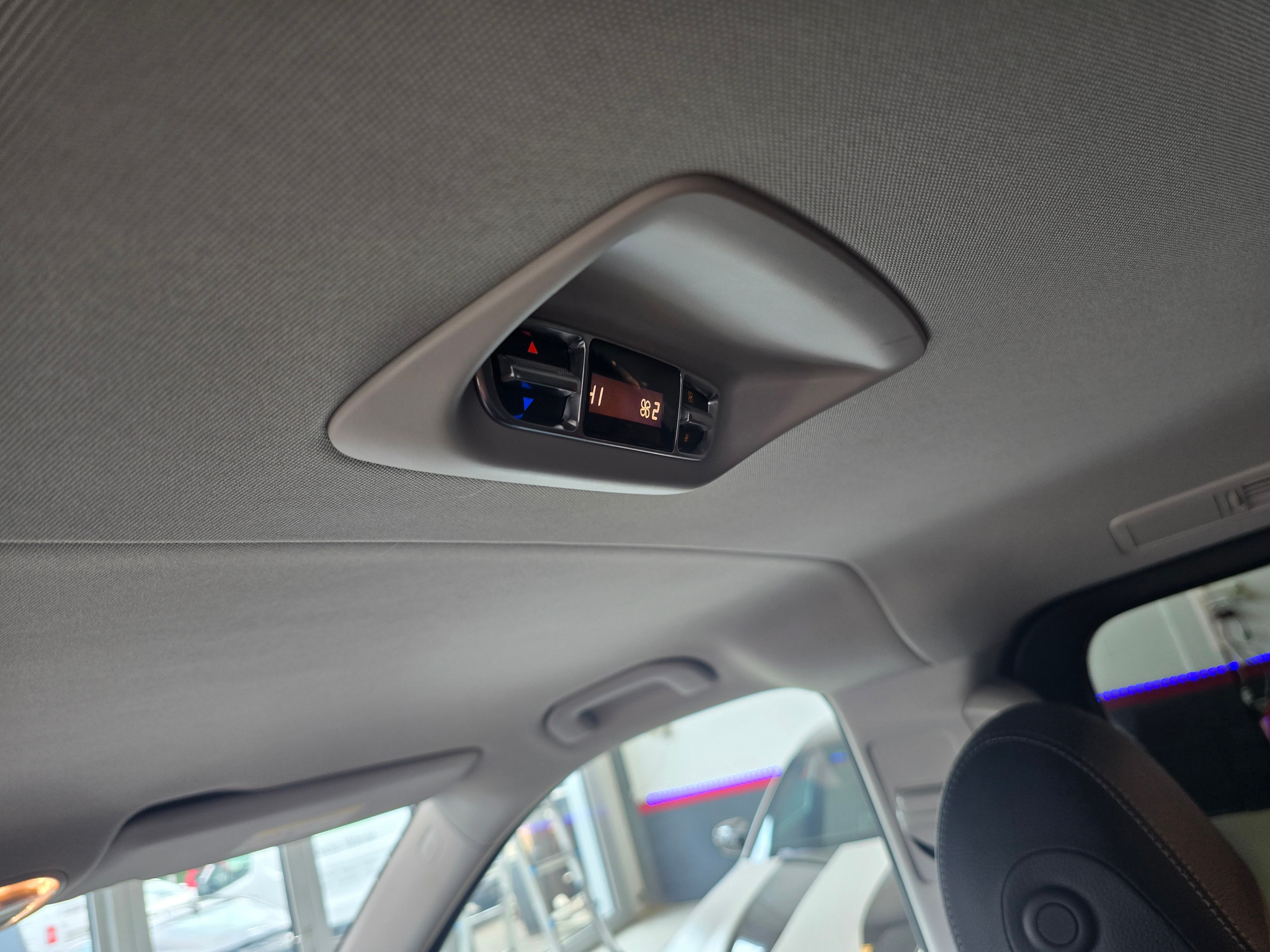 listing desktop thumbnail image 23