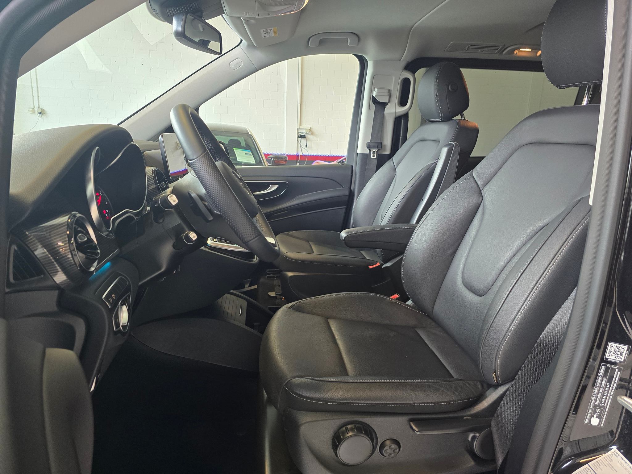 listing desktop thumbnail image 7