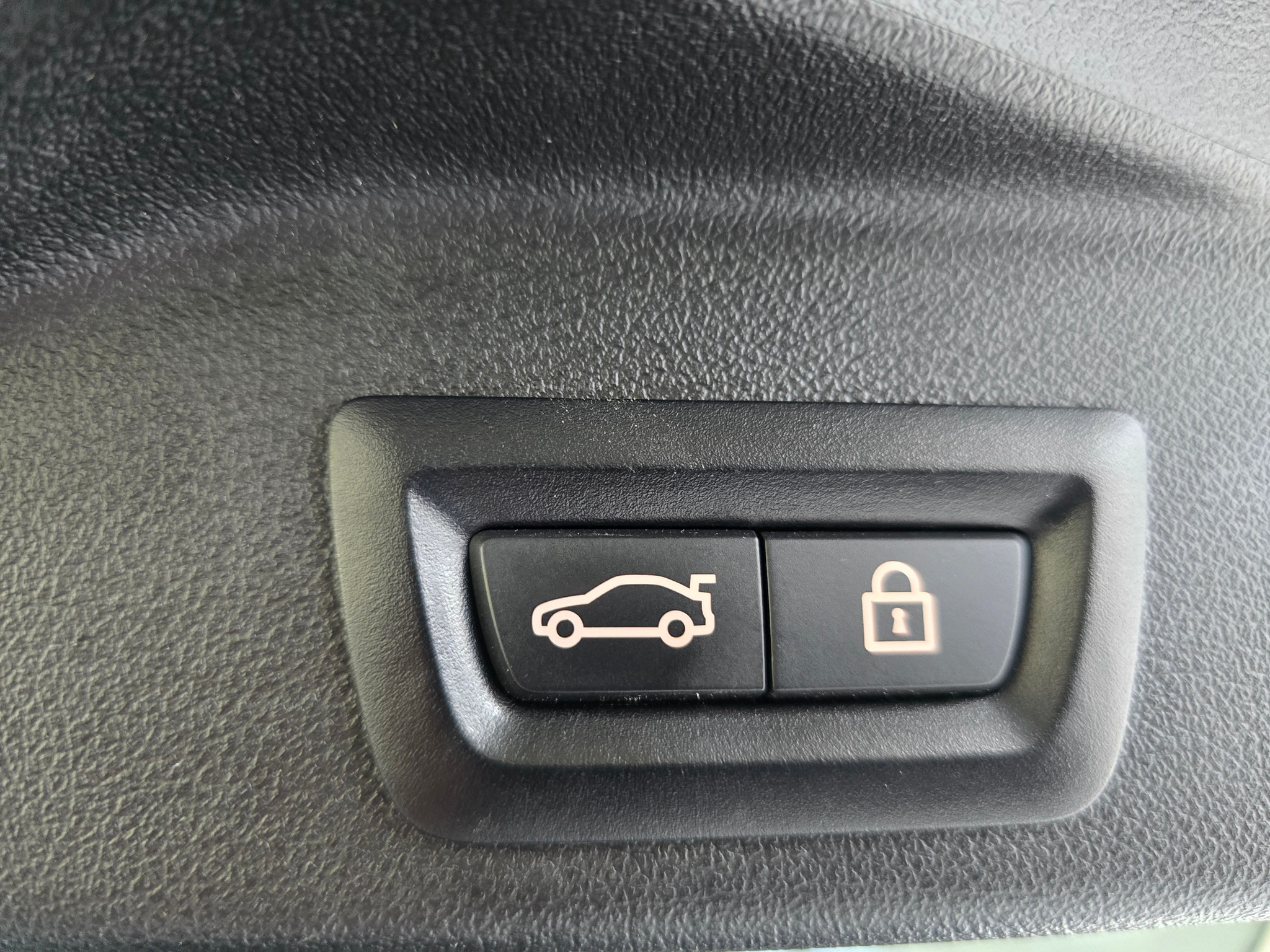 listing desktop thumbnail image 27