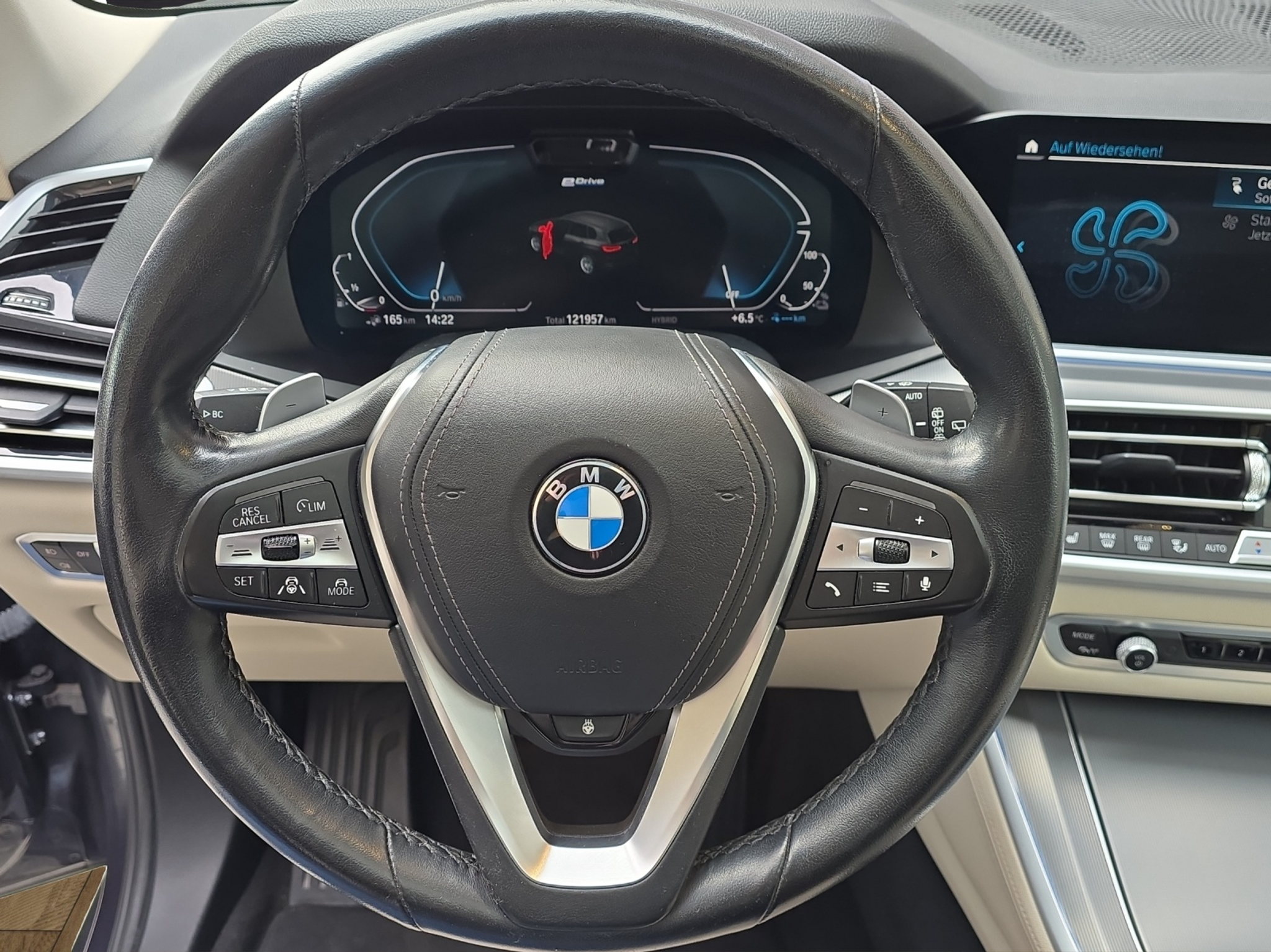 listing desktop thumbnail image 10