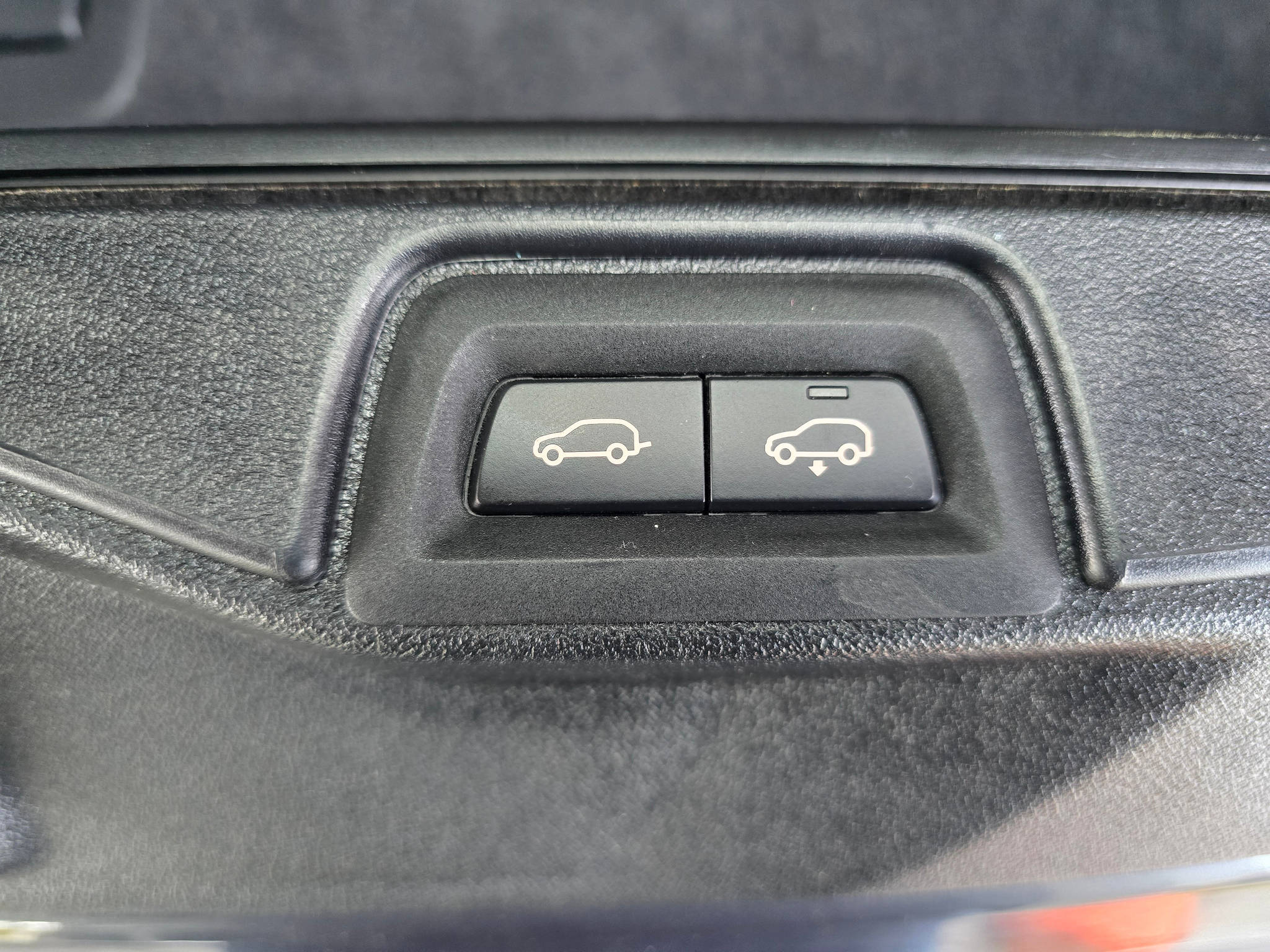 listing desktop thumbnail image 29