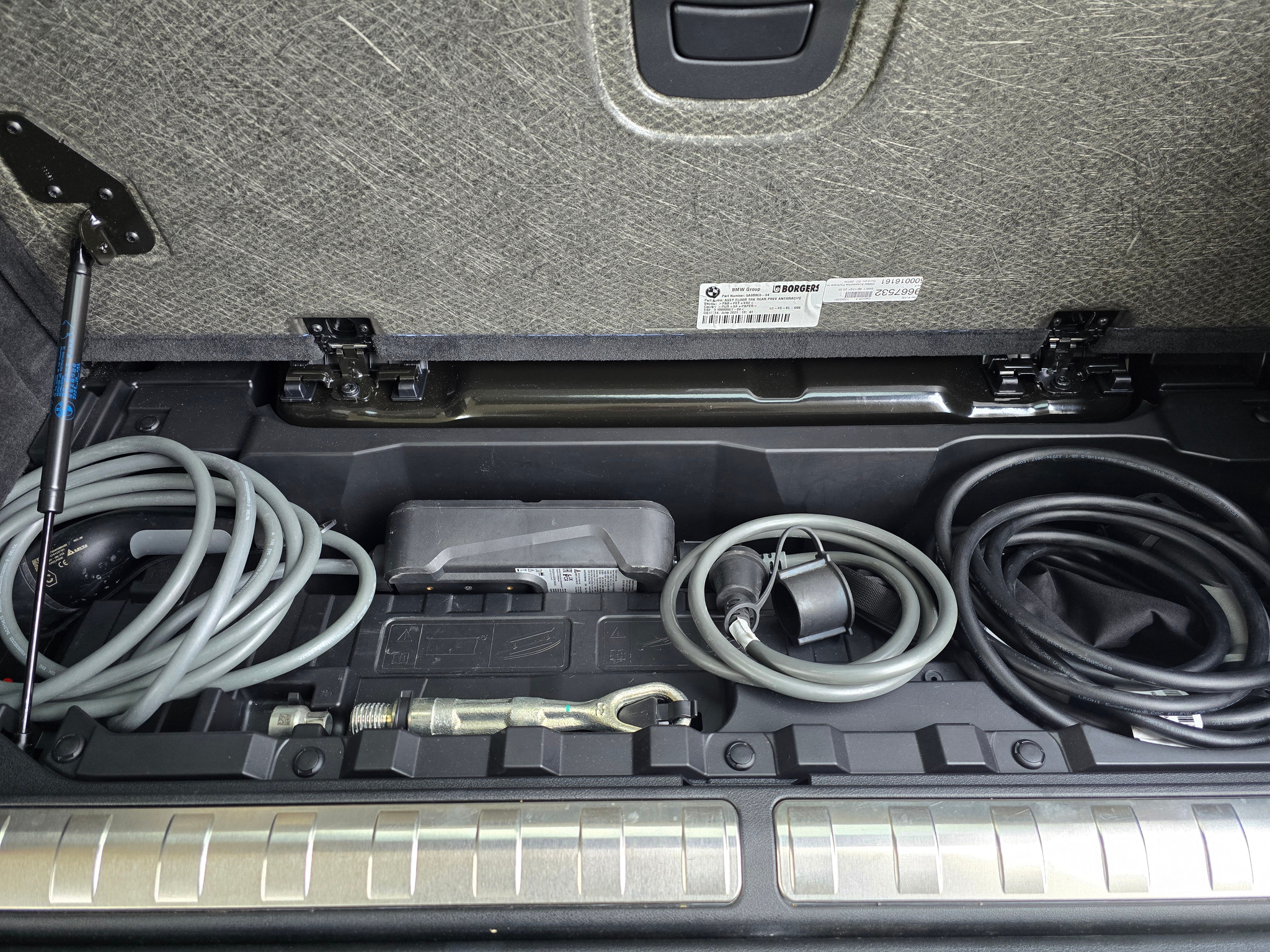 listing desktop thumbnail image 26