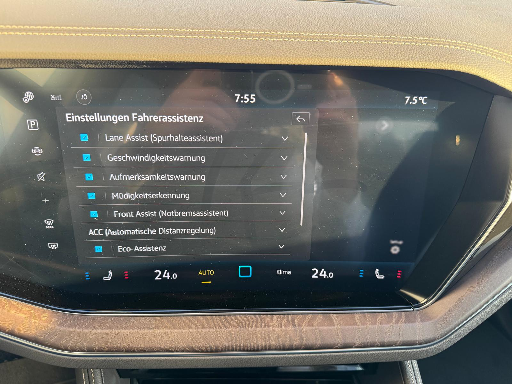 listing desktop thumbnail image 14