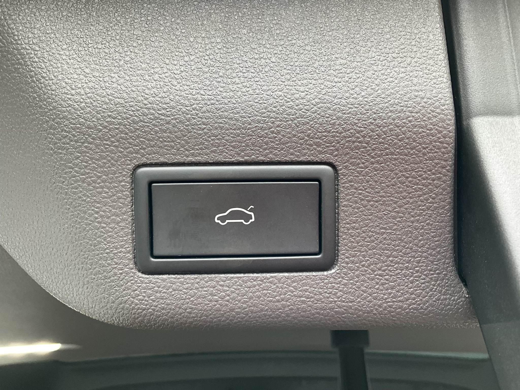 listing desktop thumbnail image 27